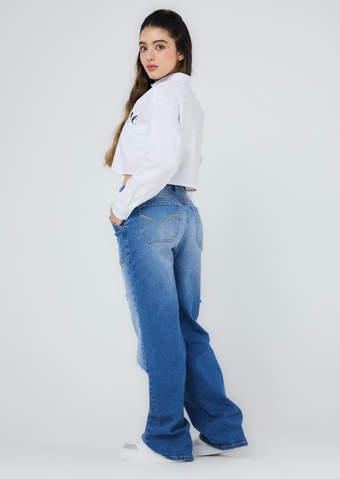 Jean cargo medio fondo entero para jóvenes