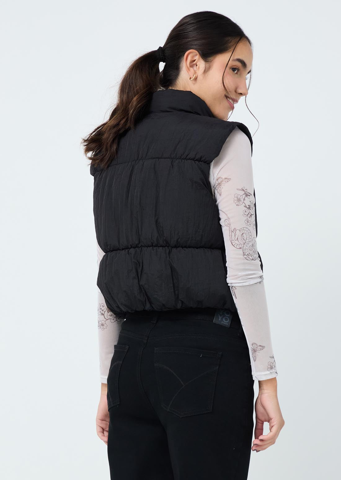 Chaleco puffer negro fondo entero para jóvenes