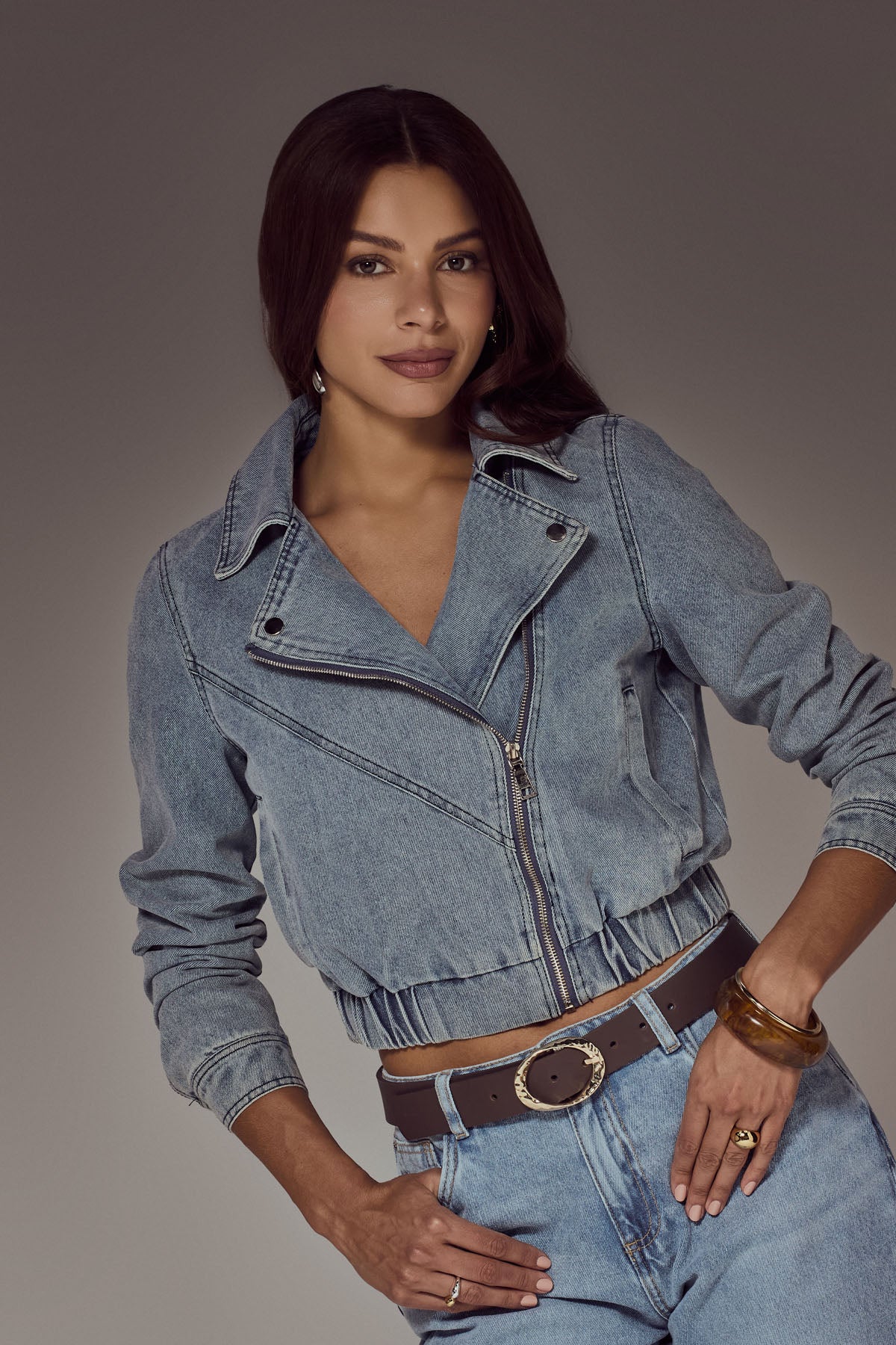 Buzo tono medio en denim para mujer