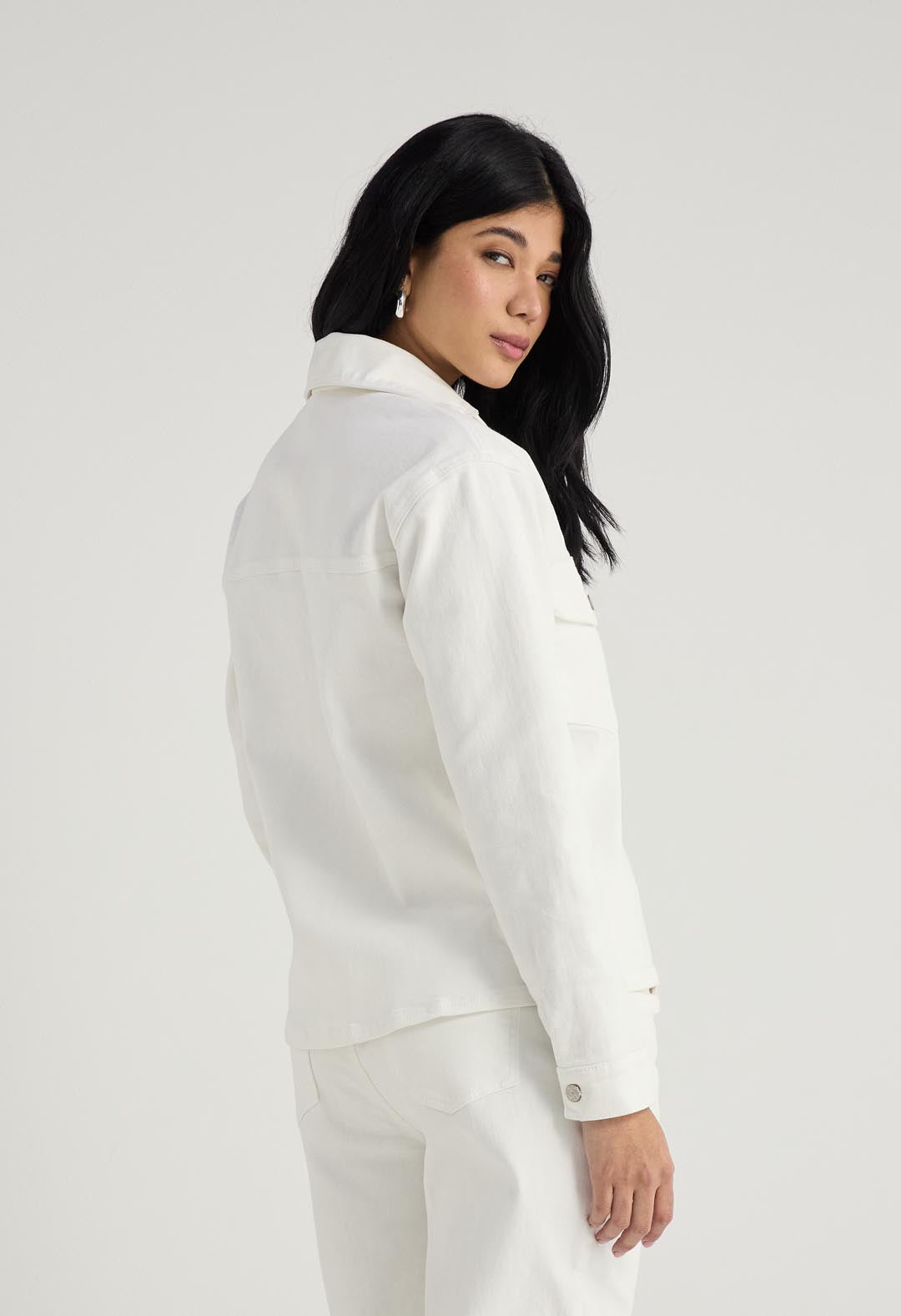 Chaqueta blanca manga larga para mujer