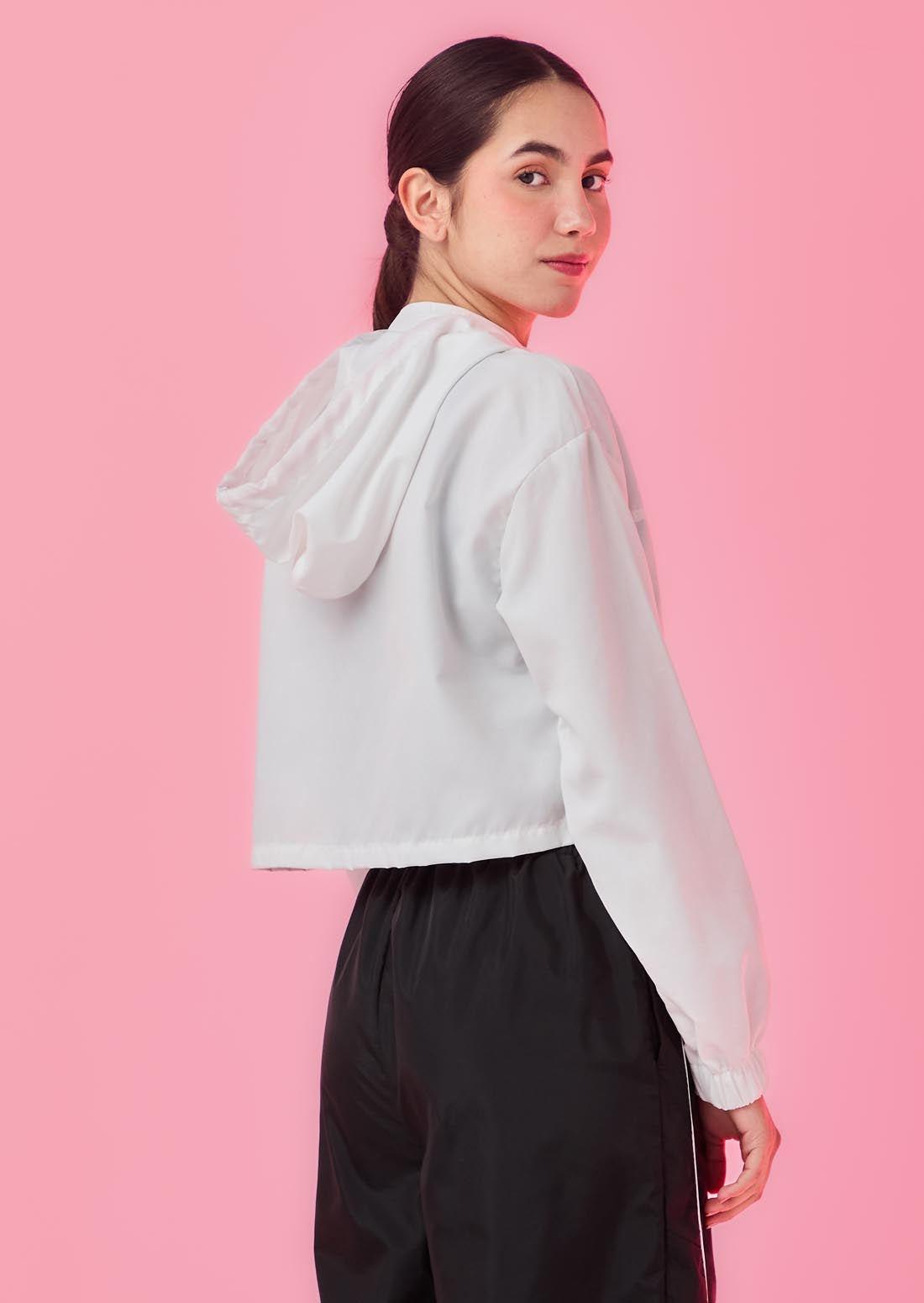 Chaqueta marfil con cierre en frente para jóvenes