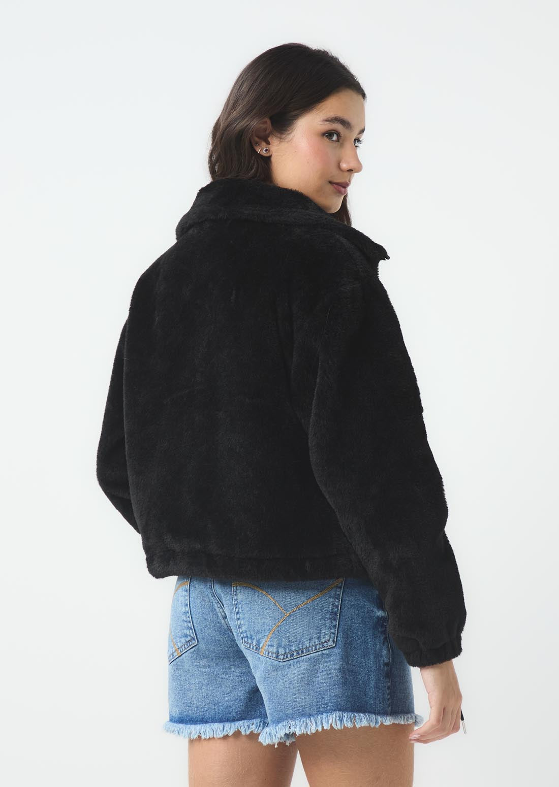 Chaqueta negra peluda con lurex para jóvenes