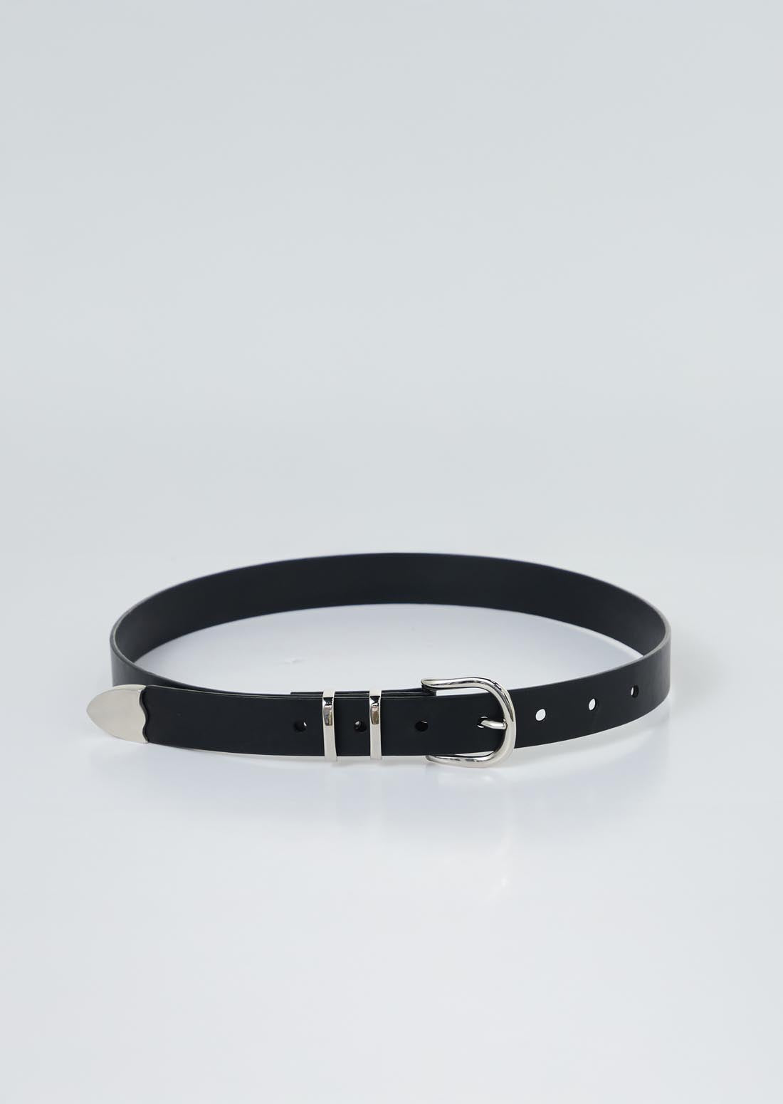 Cinturón negro con puntera metálica para jóvenes