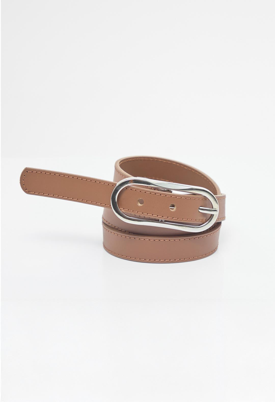 Cinturón miel con hebilla ovalada