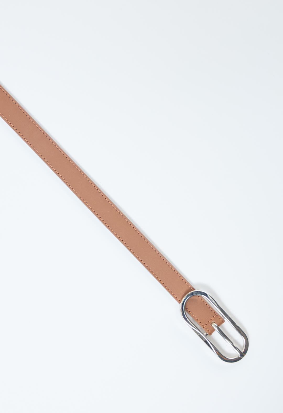 Cinturón miel con hebilla ovalada