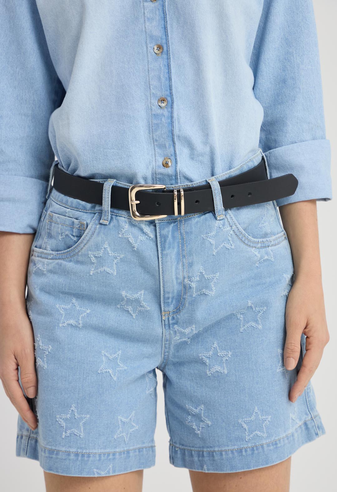 Cinturón negro con doble pasador