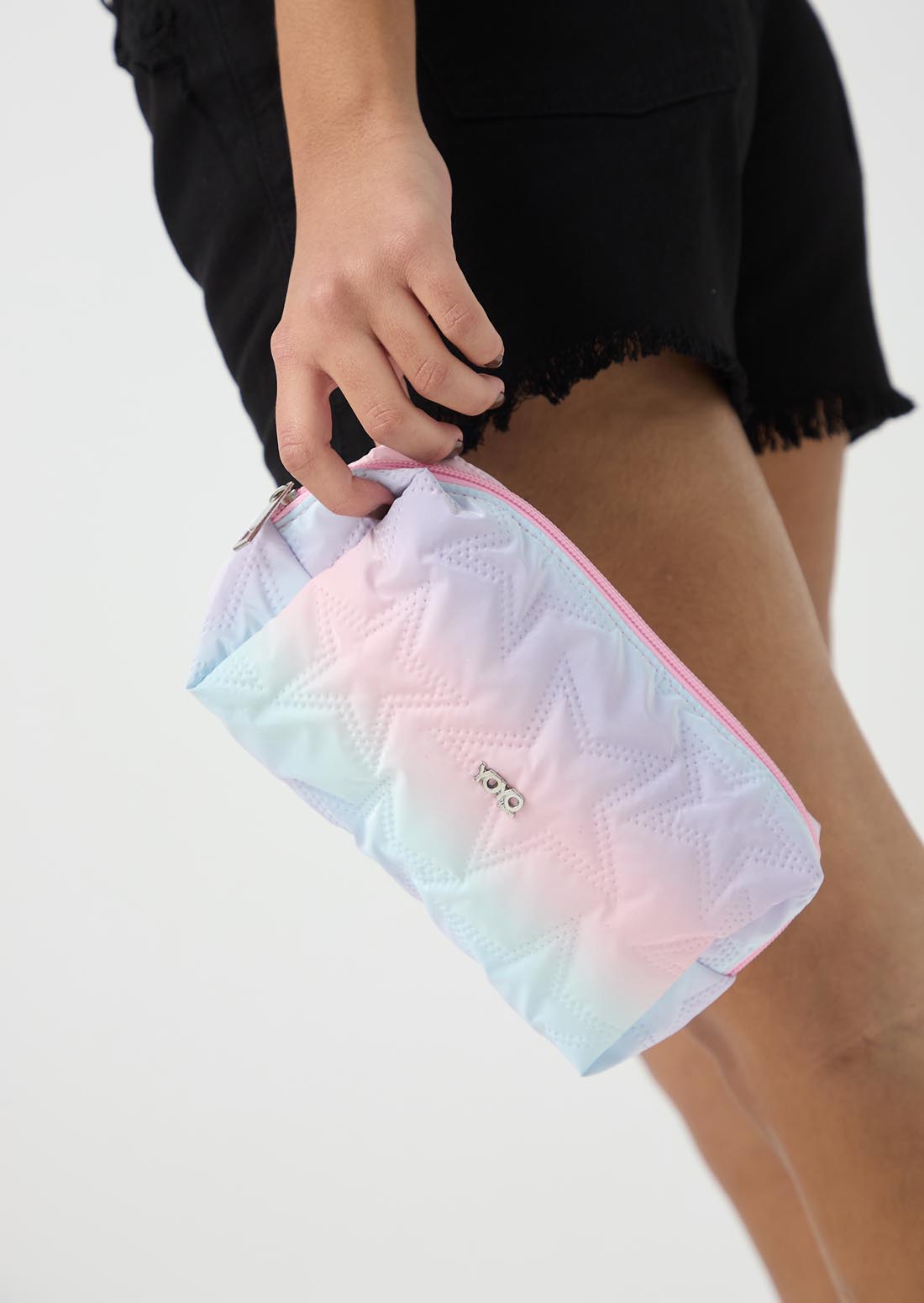 Cosmetiquera acolchada con estrellas