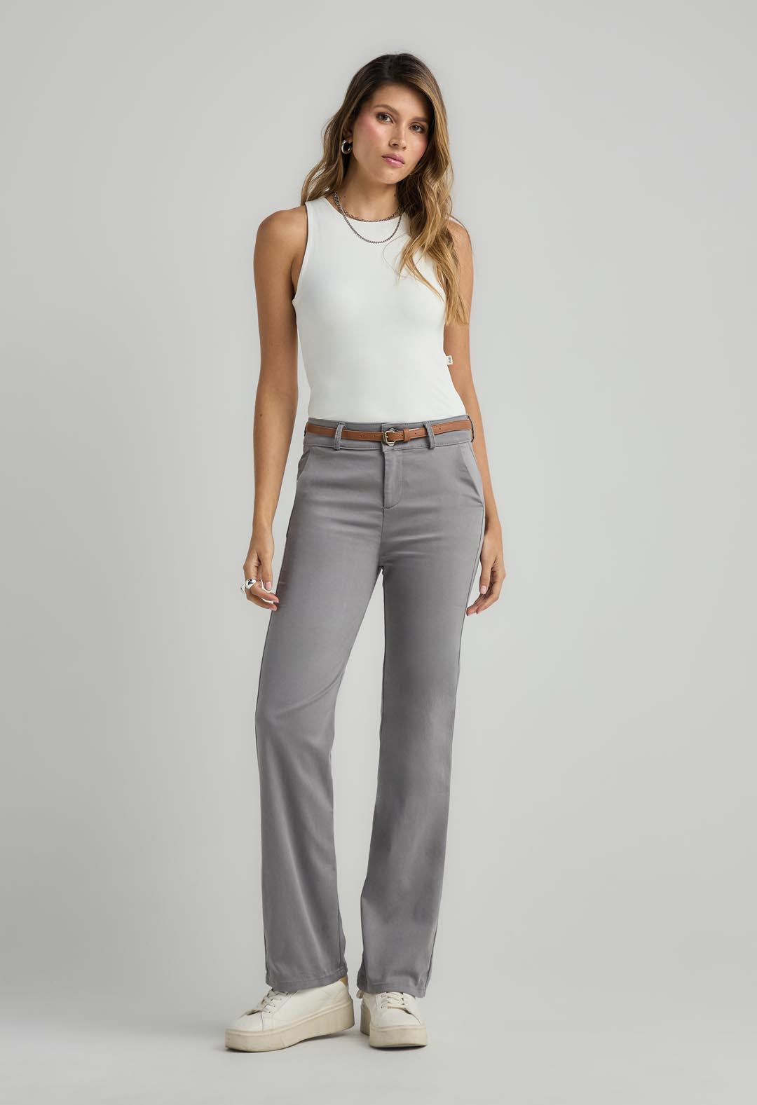 Pantalón ejecutivo gris bota recta para mujer