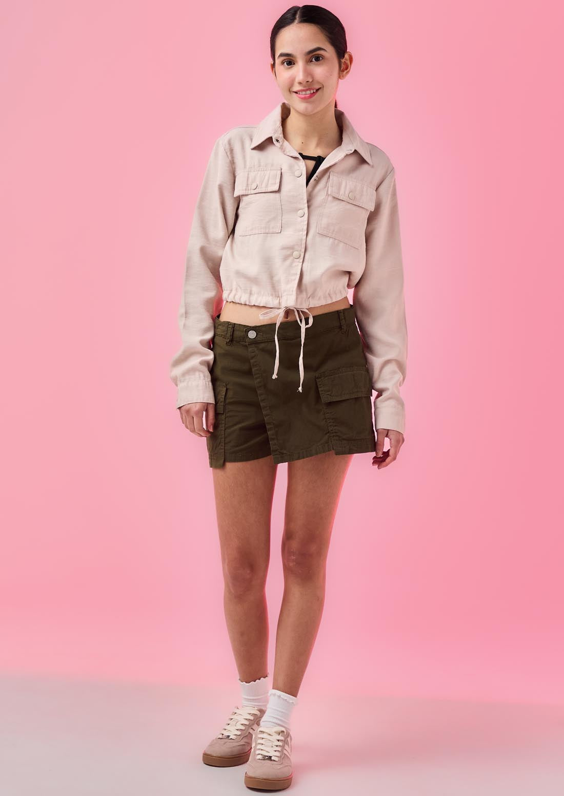 Falda short verde militar fondo entero para jóvenes