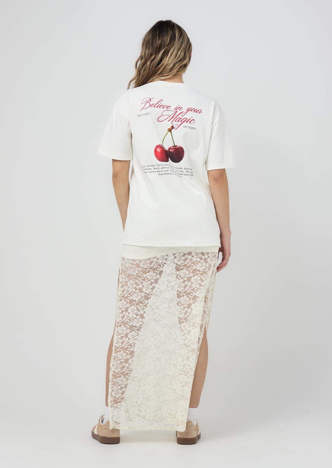 Falda larga marfil con aberturas en laterales para jóvenes