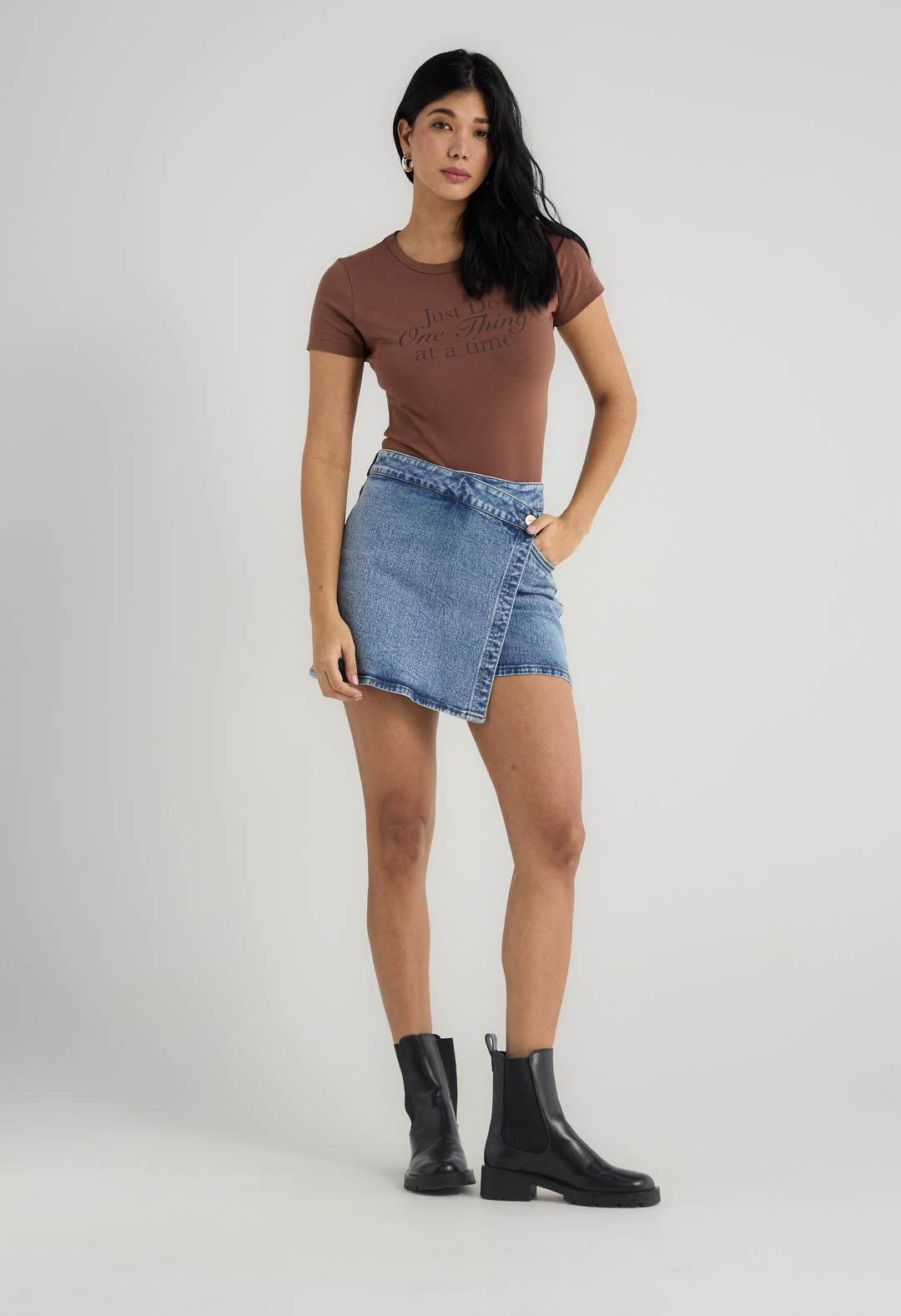 Falda short claro tiro alto para mujer