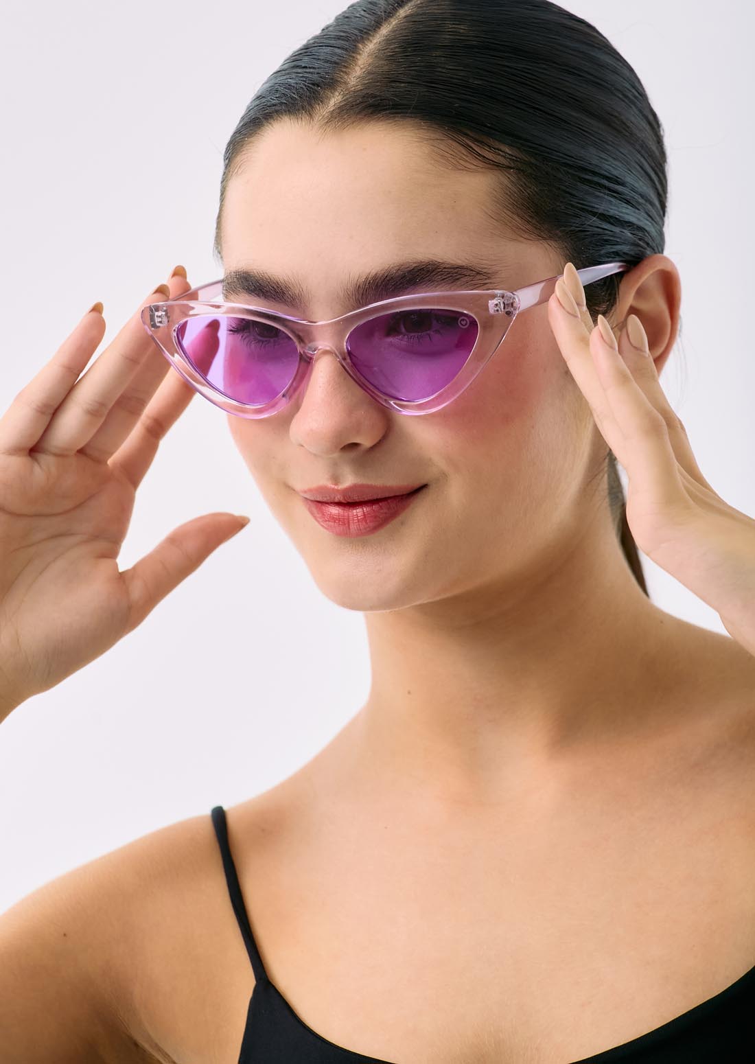 Gafas de sol lila con glitter para jóvenes