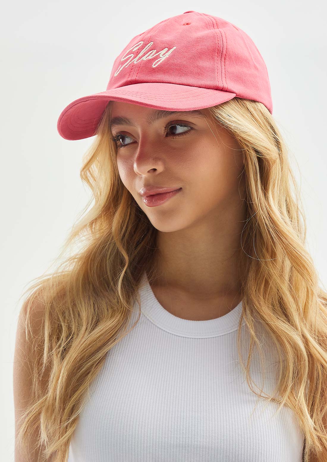 Gorra vino estampada
