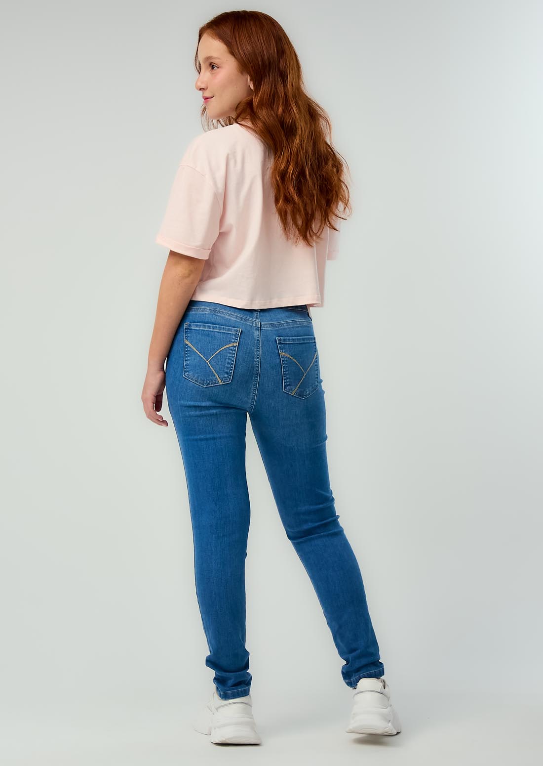 Jean perfect medio con garra decorativa para jóvenes