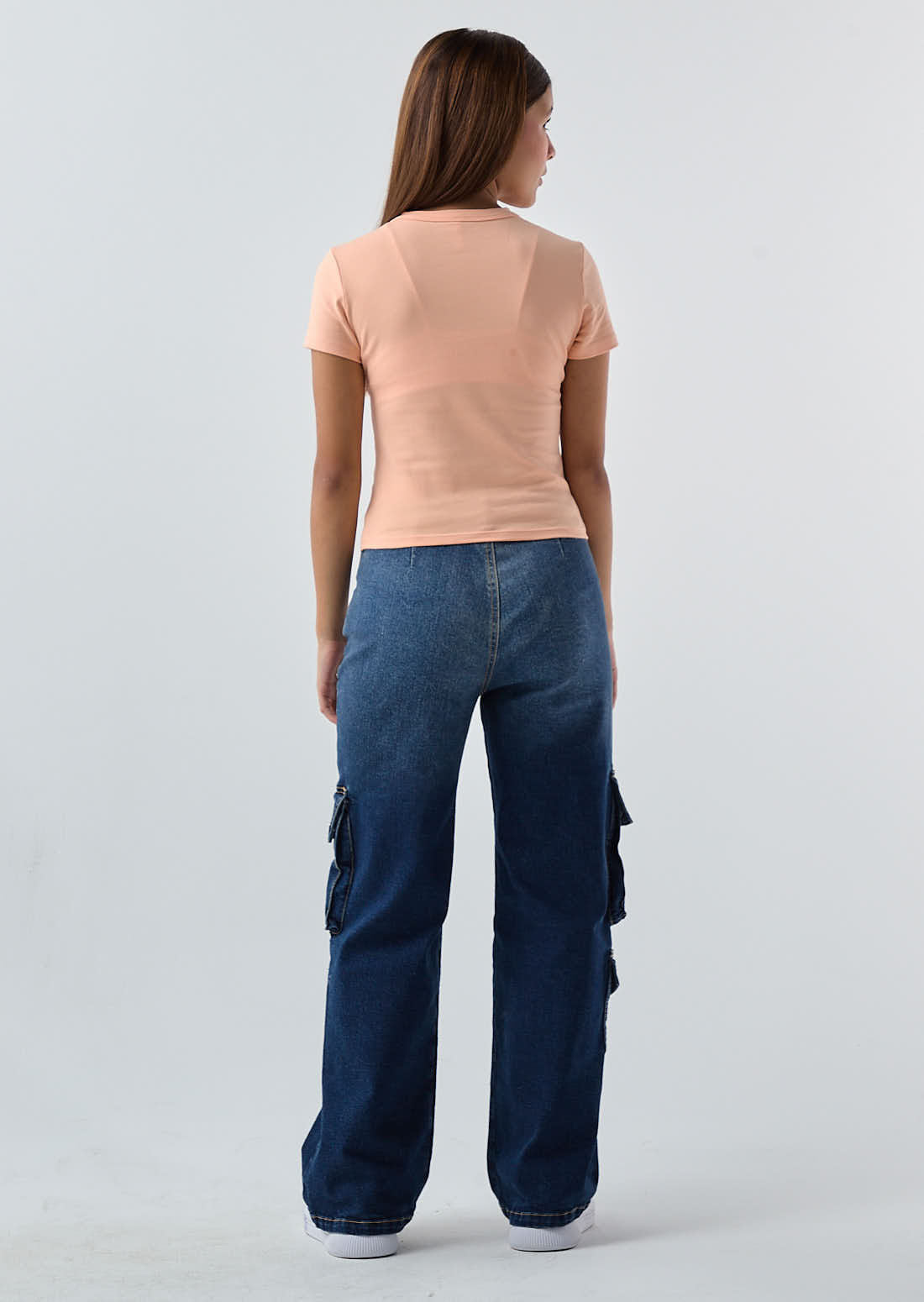 Jean cargo medio oscuro fondo entero para jóvenes