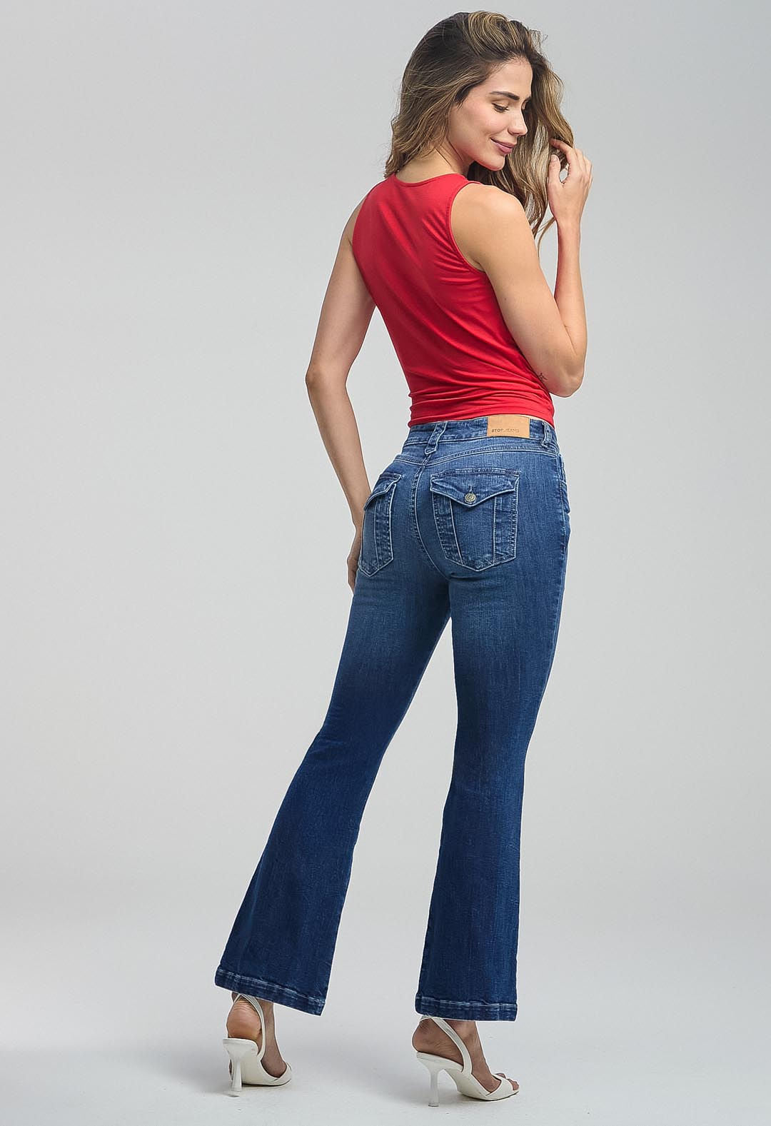 Jean tejano medio oscuro detalle en bolsillos para mujeres