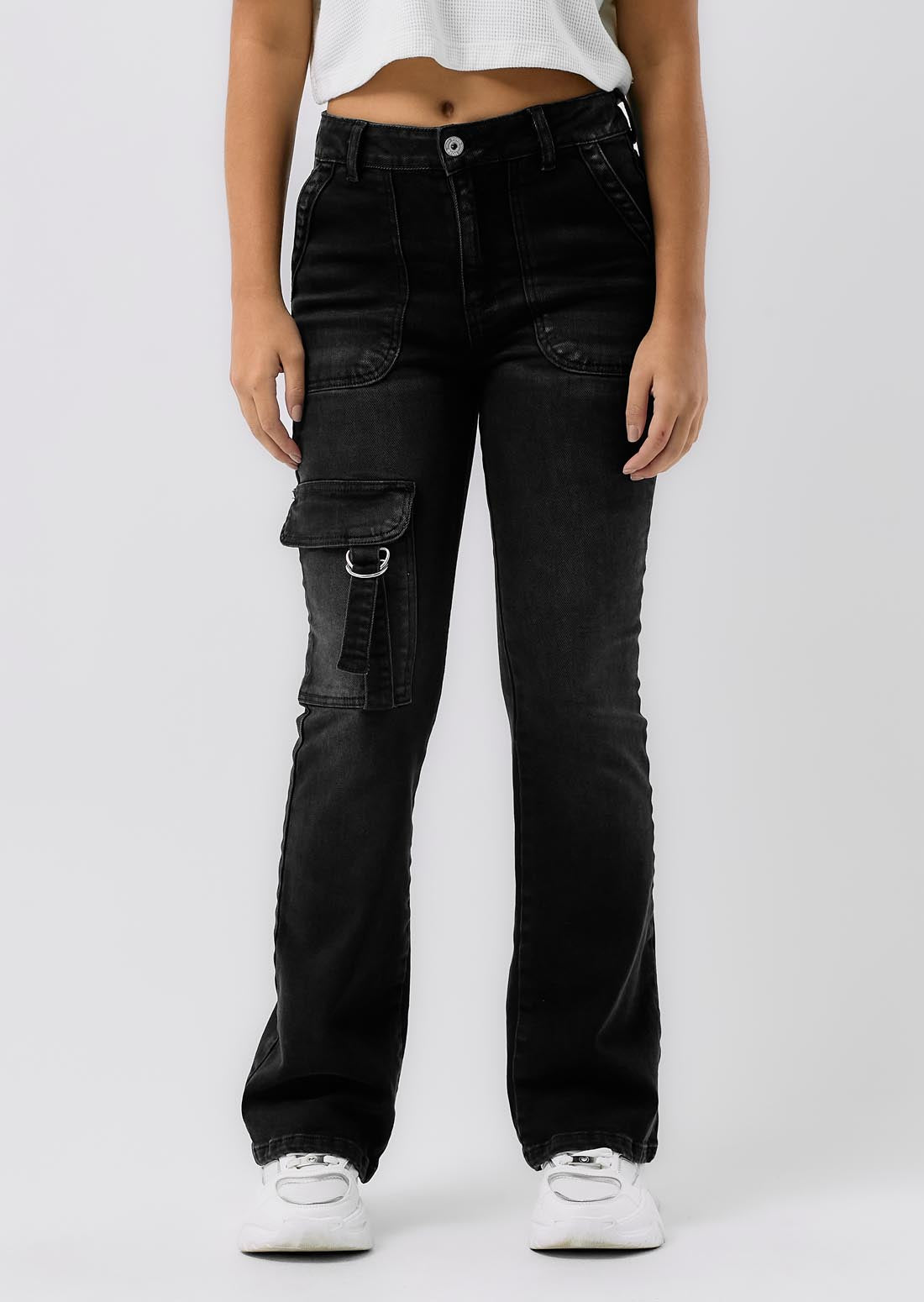 Jean cargo negro bolsillos con hebilla para jóvenes