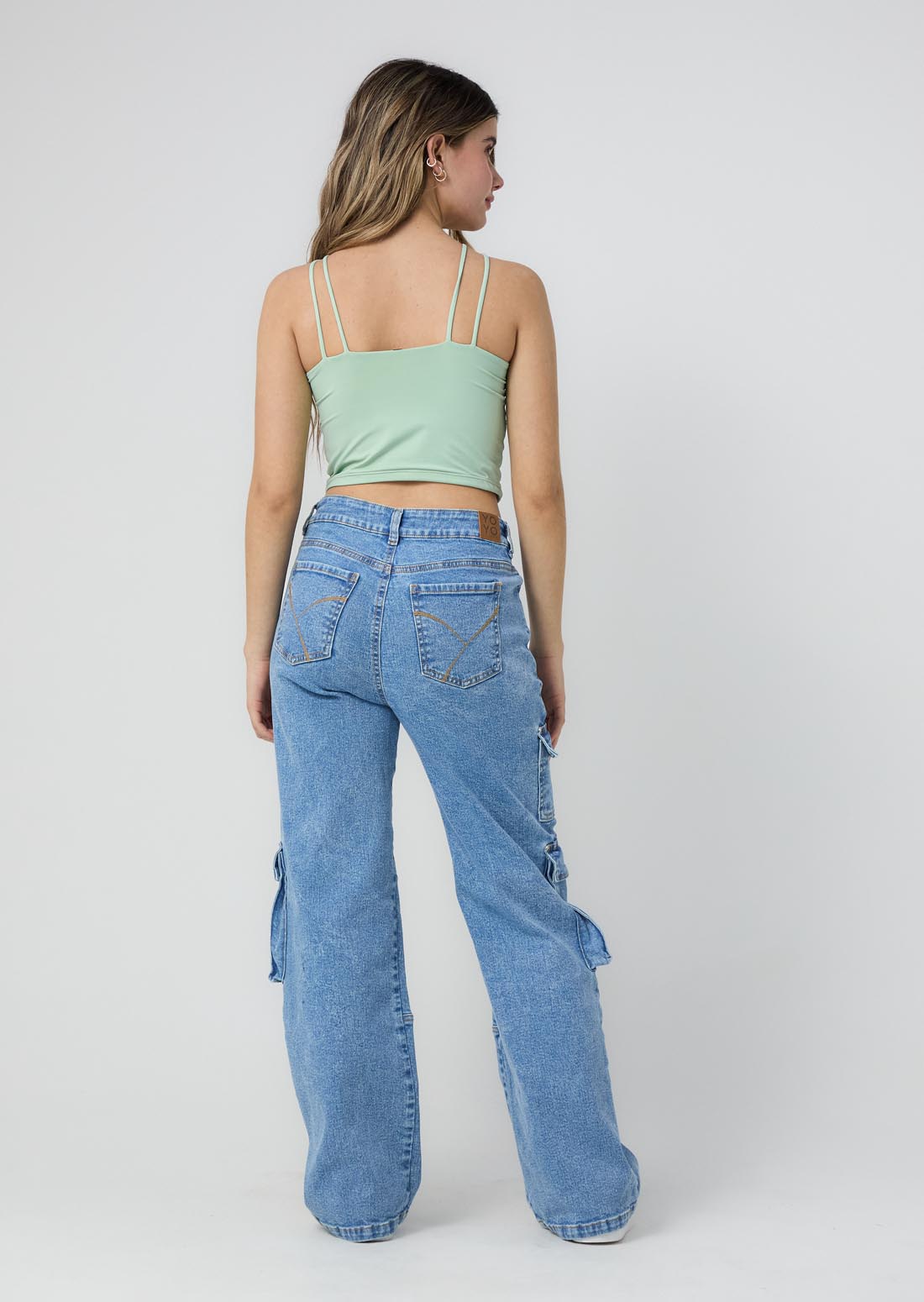 Jean cargo medio bota amplia para jóvenes