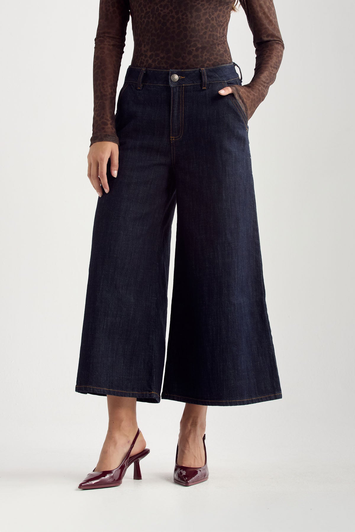 Jean culotte oscuro fondo entero para mujer
