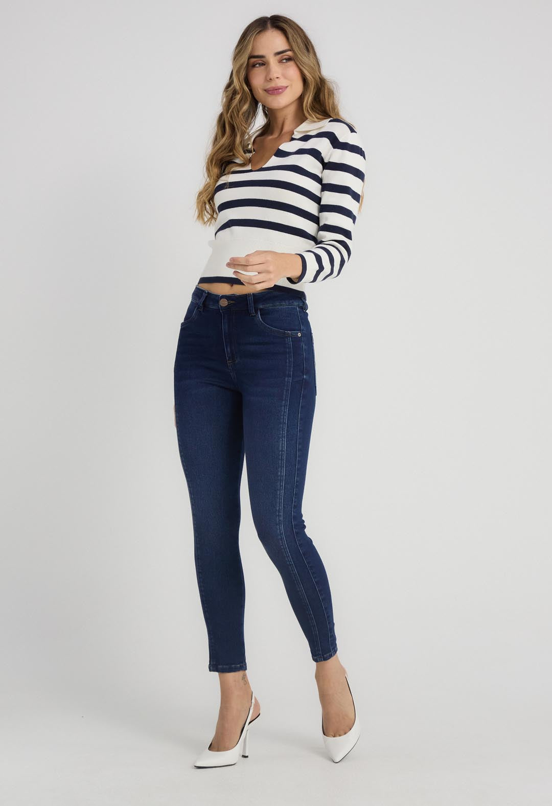 Jean elastik oscuro con bolsillos para mujeres