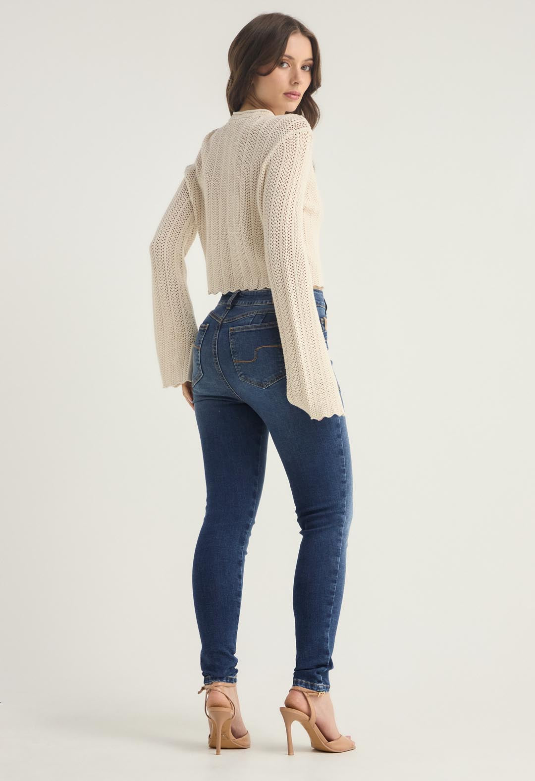 Jean levantacola medio con bolsillos para mujer