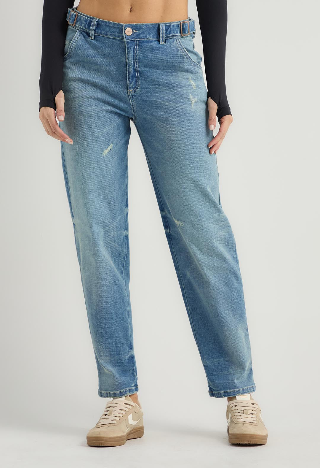 Jean mom jean medio tiro alto para mujer