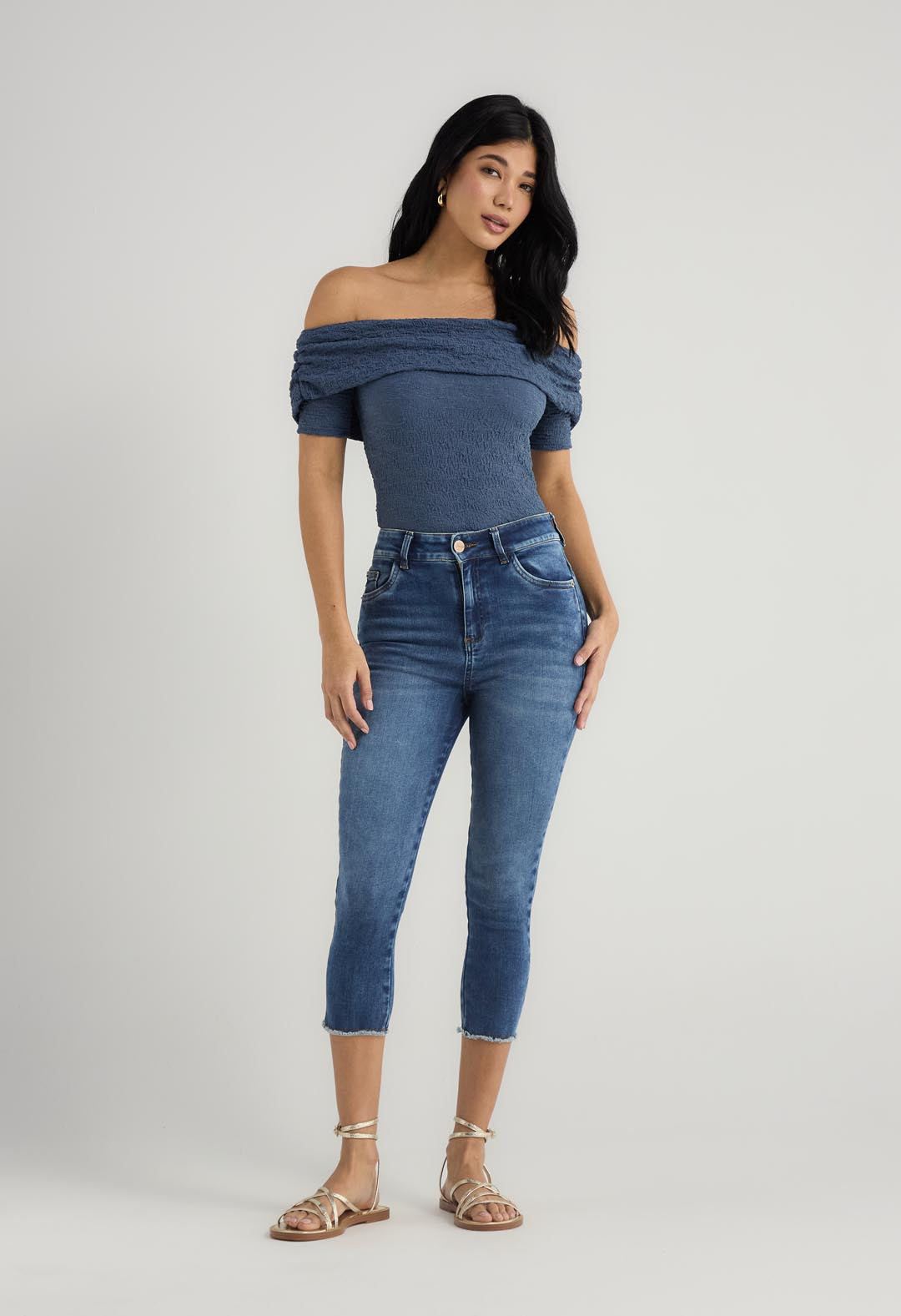 Capri reductor medio con bota desflecada para mujer