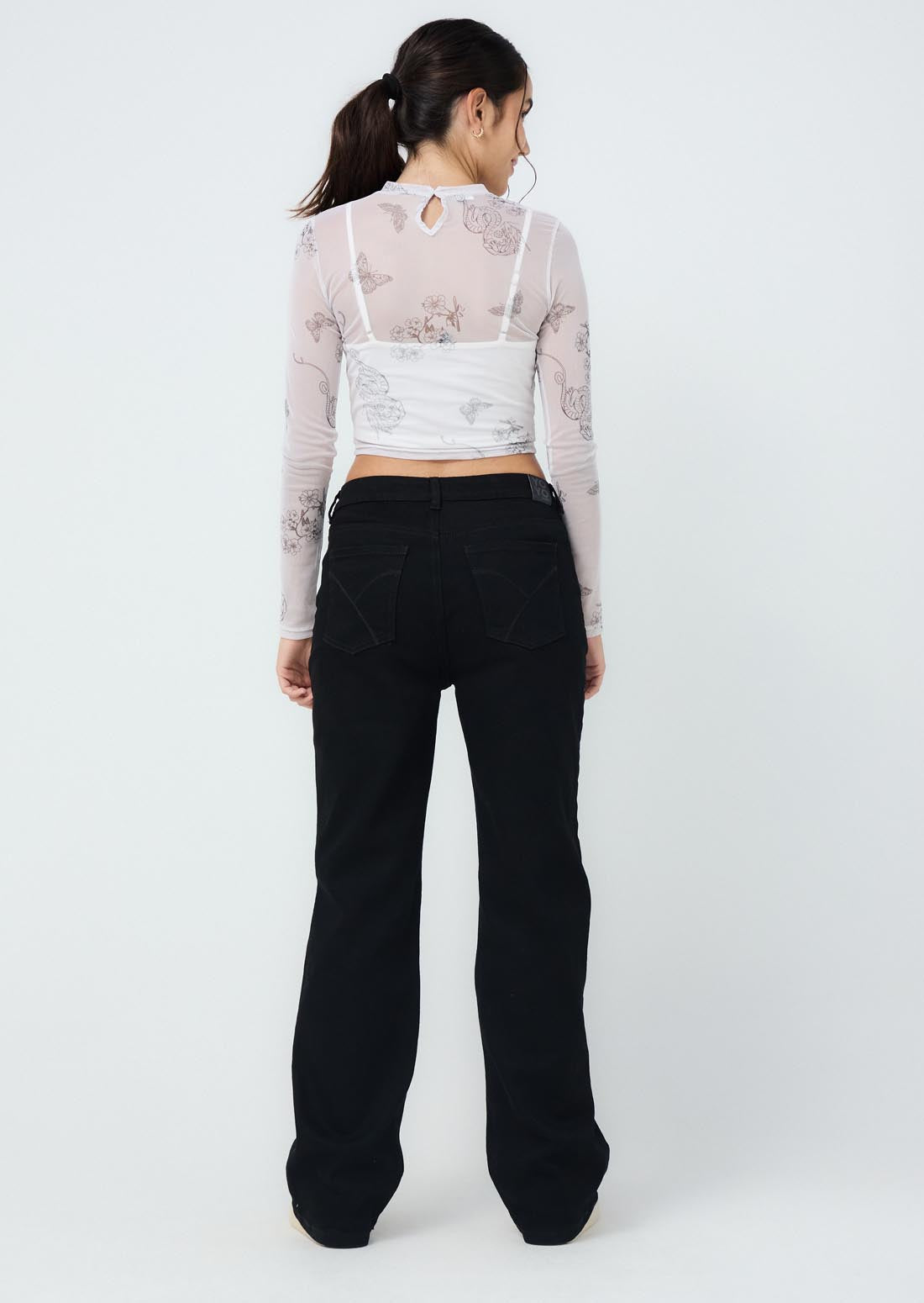 Jean retromom negro con bota recta para jóvenes