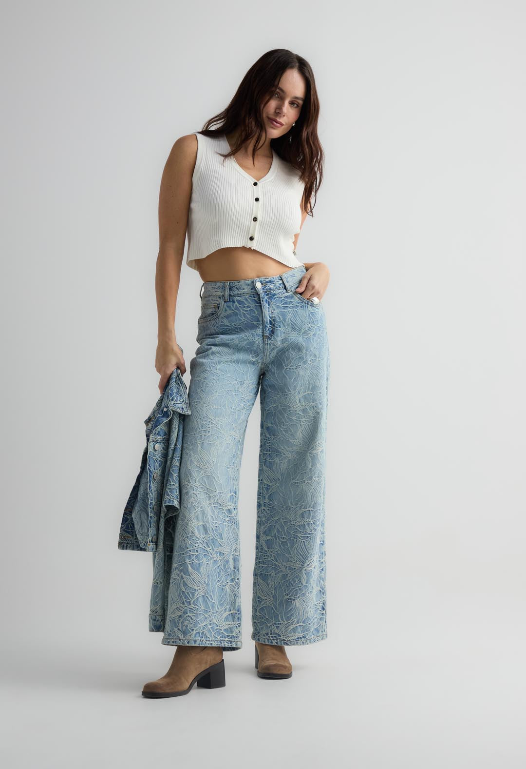 Jean retro medio tela con efecto bordado para mujer