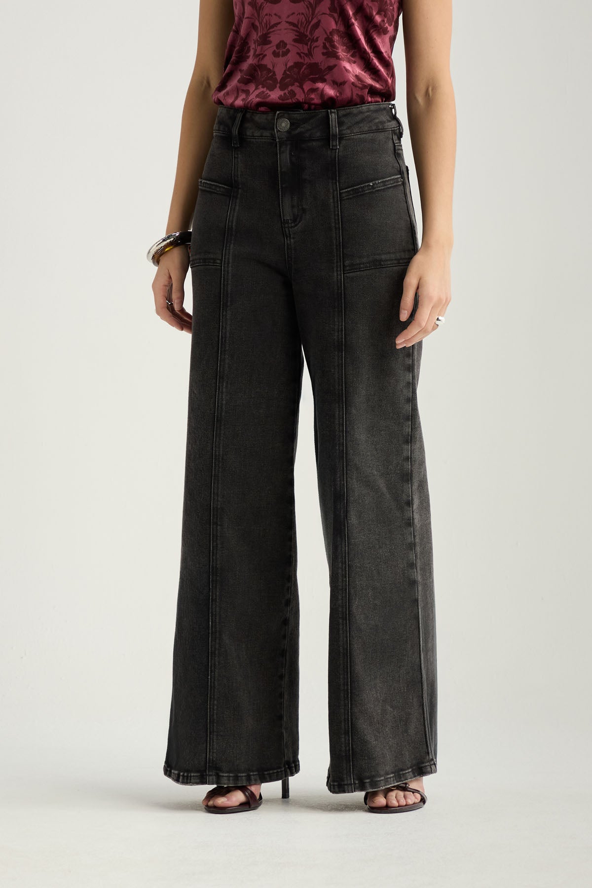 Jean retro ultra negro medio de tiro alto para mujer
