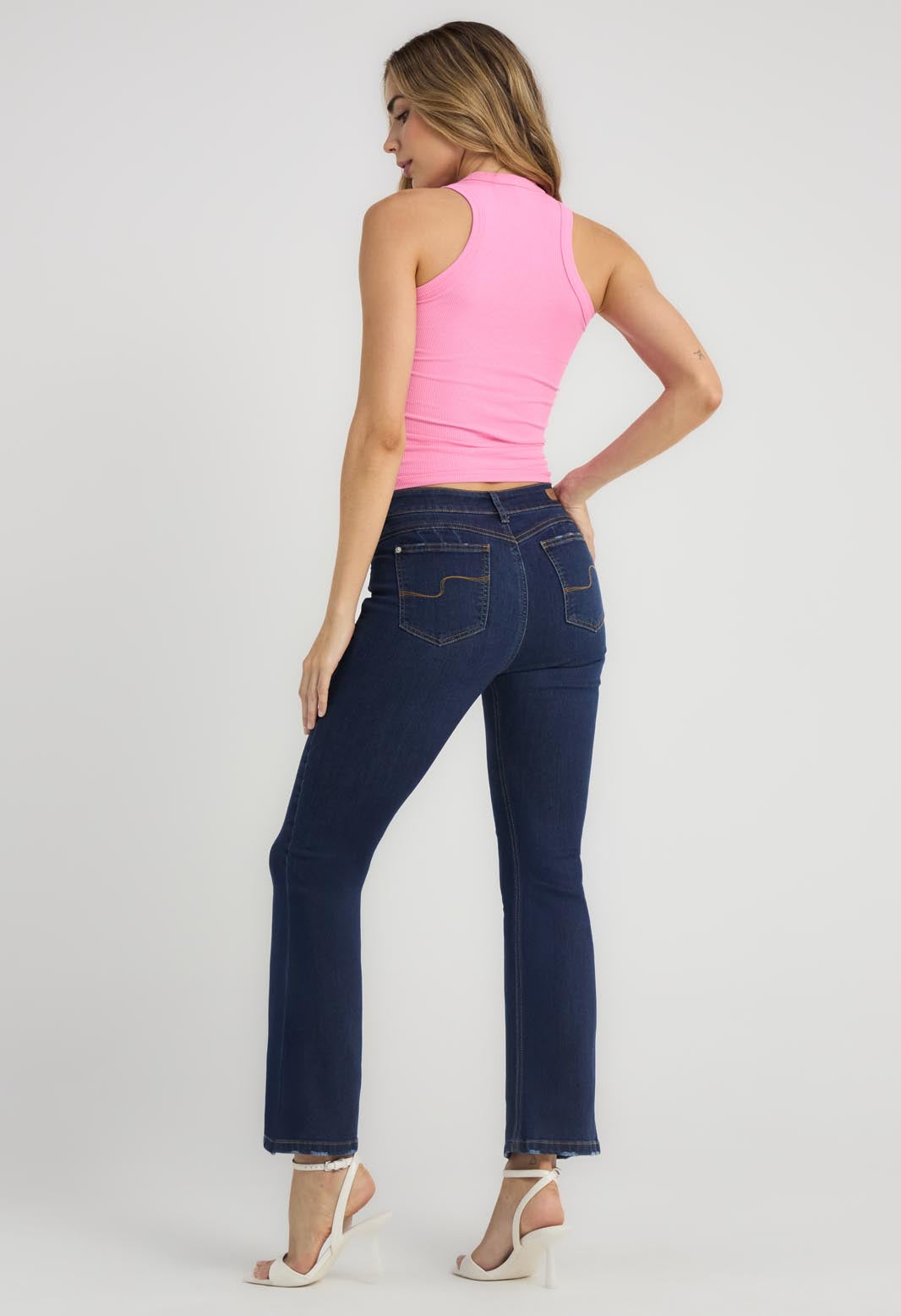 Jean tejano levantacola oscuro para mujeres