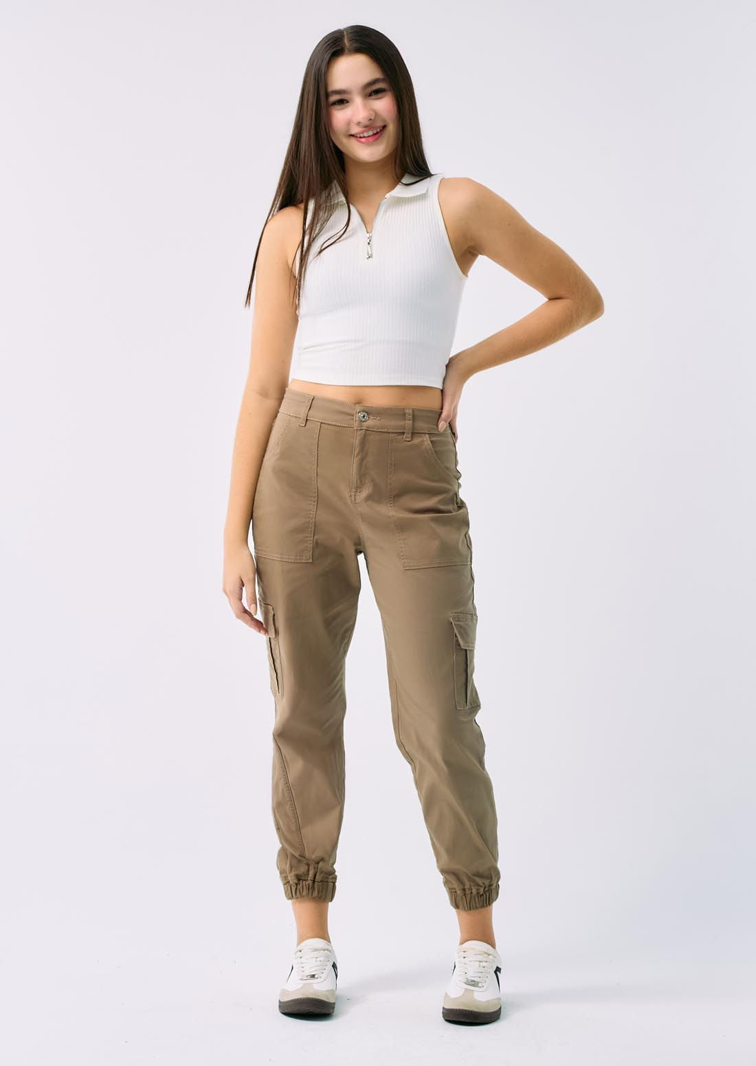 Jogger taupe ajustable en bota para adolescentes