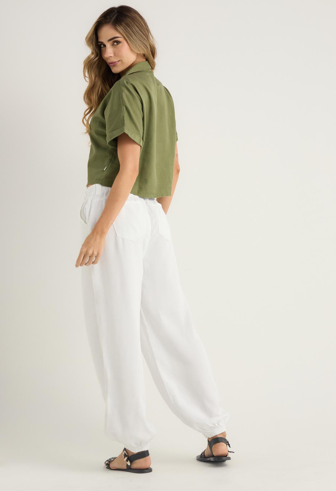Jogger blanco con elástico en cintura para mujeres