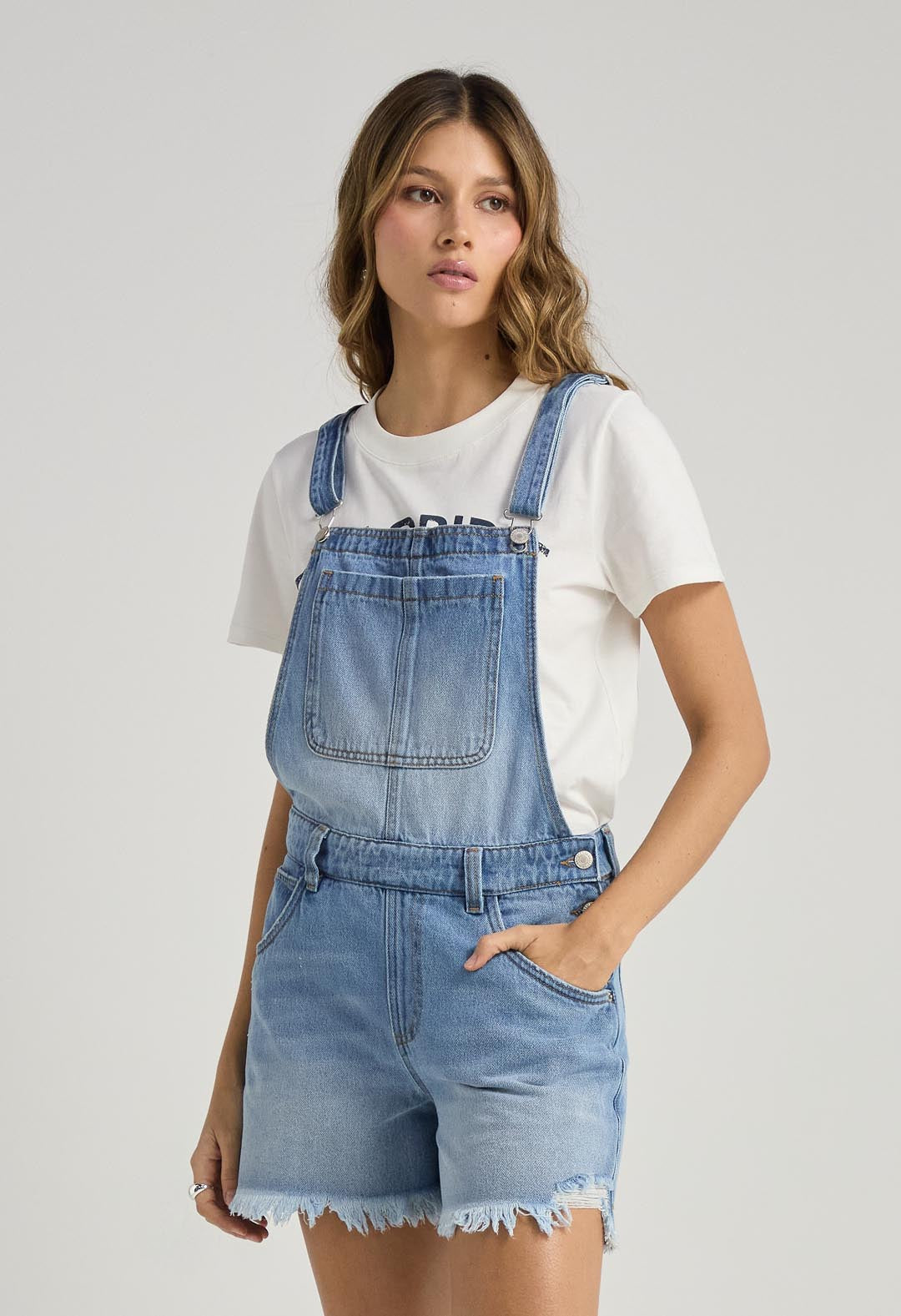 Overall medio corto para mujer
