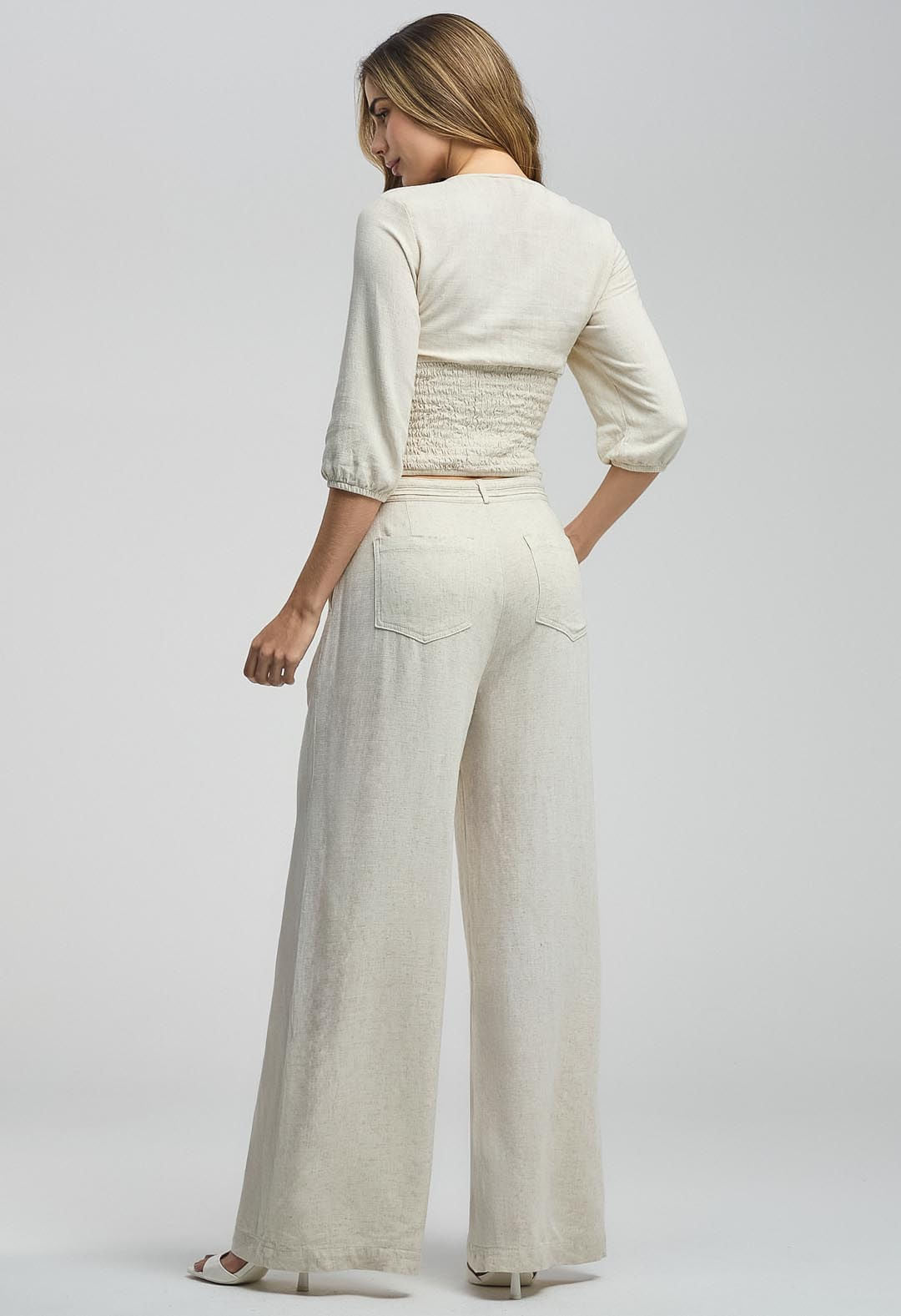Pantalón arena con sesgos en cintura para mujeres