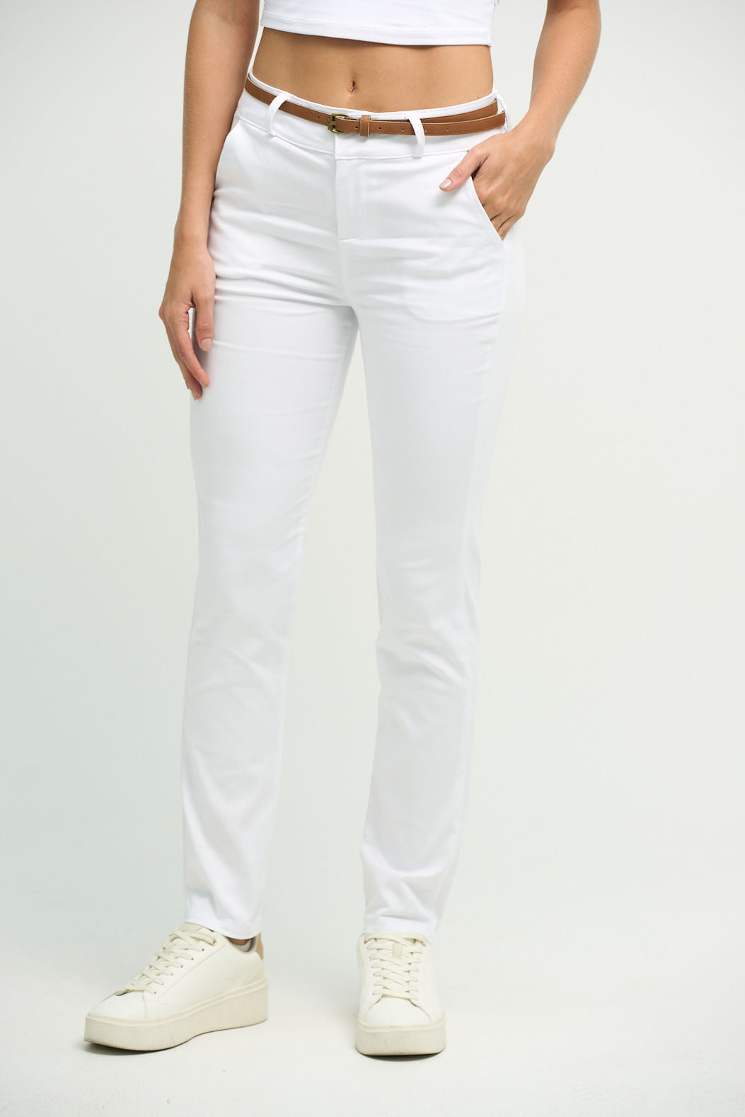 Pantalón ejecutivo blanco fondo entero para mujeres