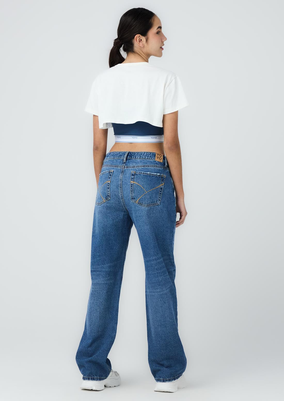 Jean retromom medio oscuro tiro bajo para jóvenes