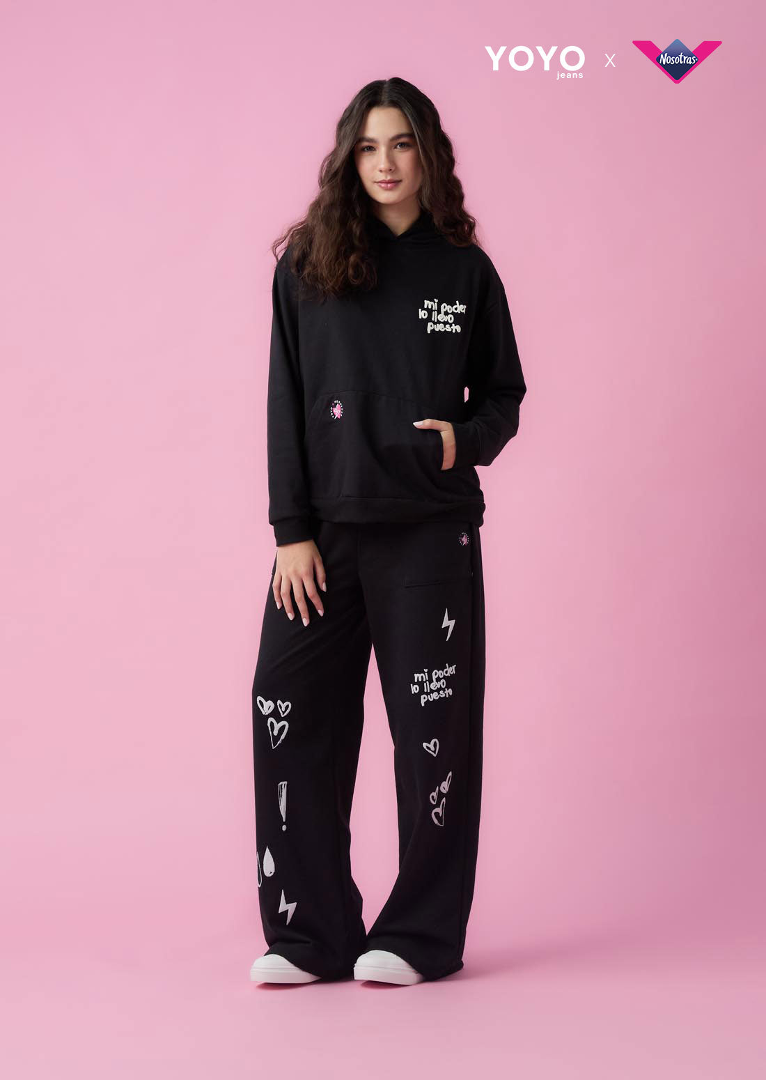 Pantalón negro con bolsillo parche Yoyo x Nosotras