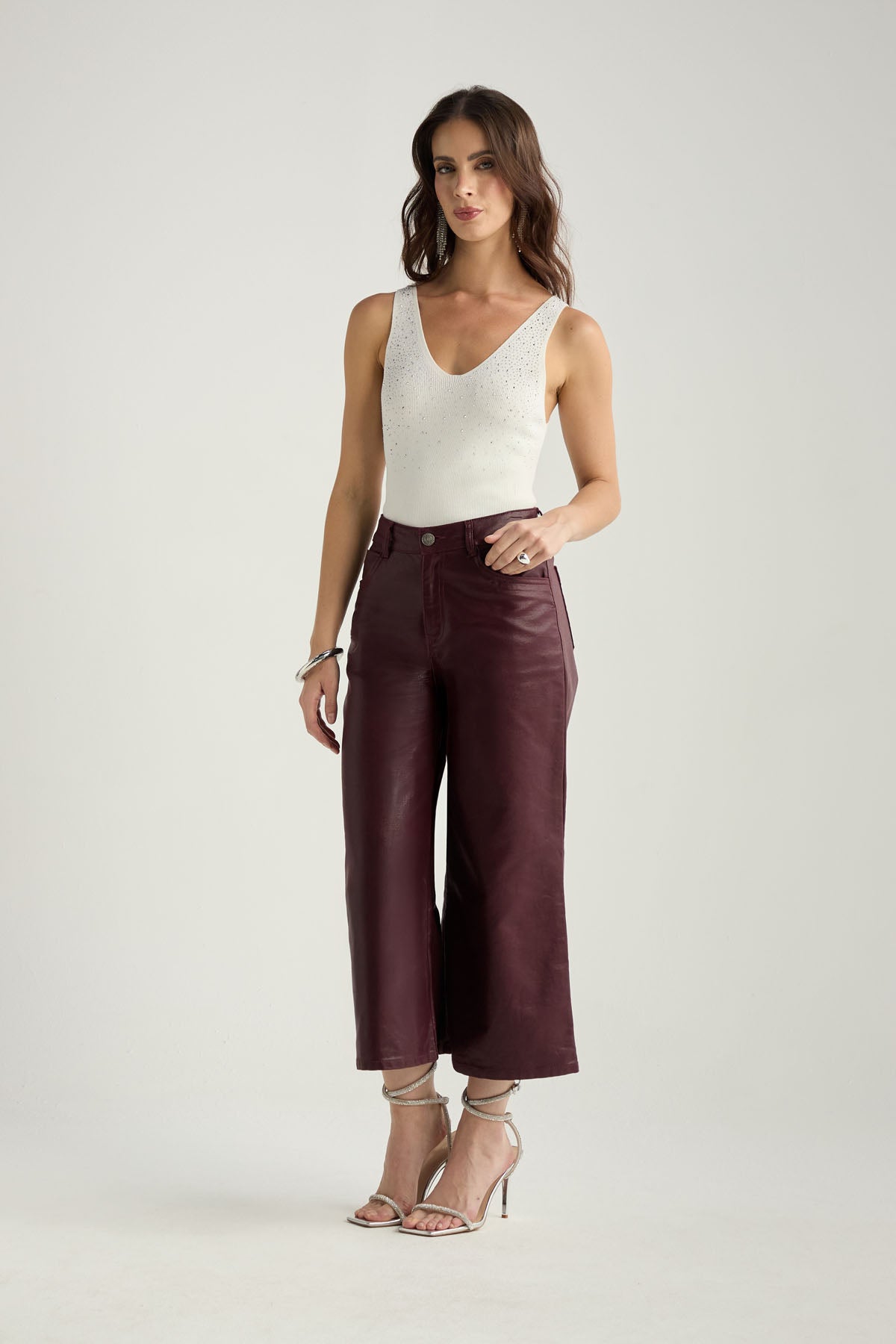 Pantalón culotte vino tinto de tiro alto para mujer