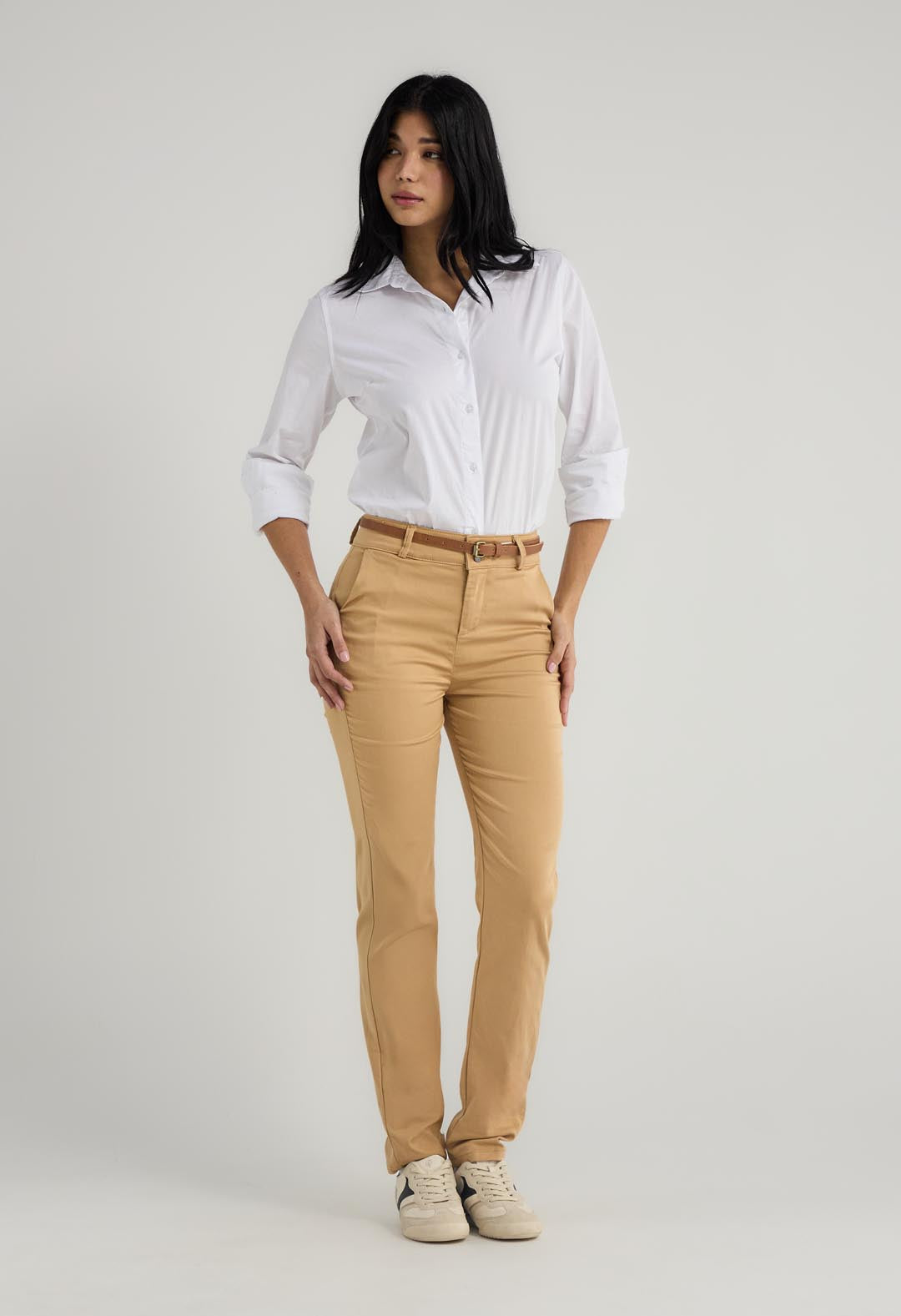 Pantalón ejecutivo arena fondo entero para mujer