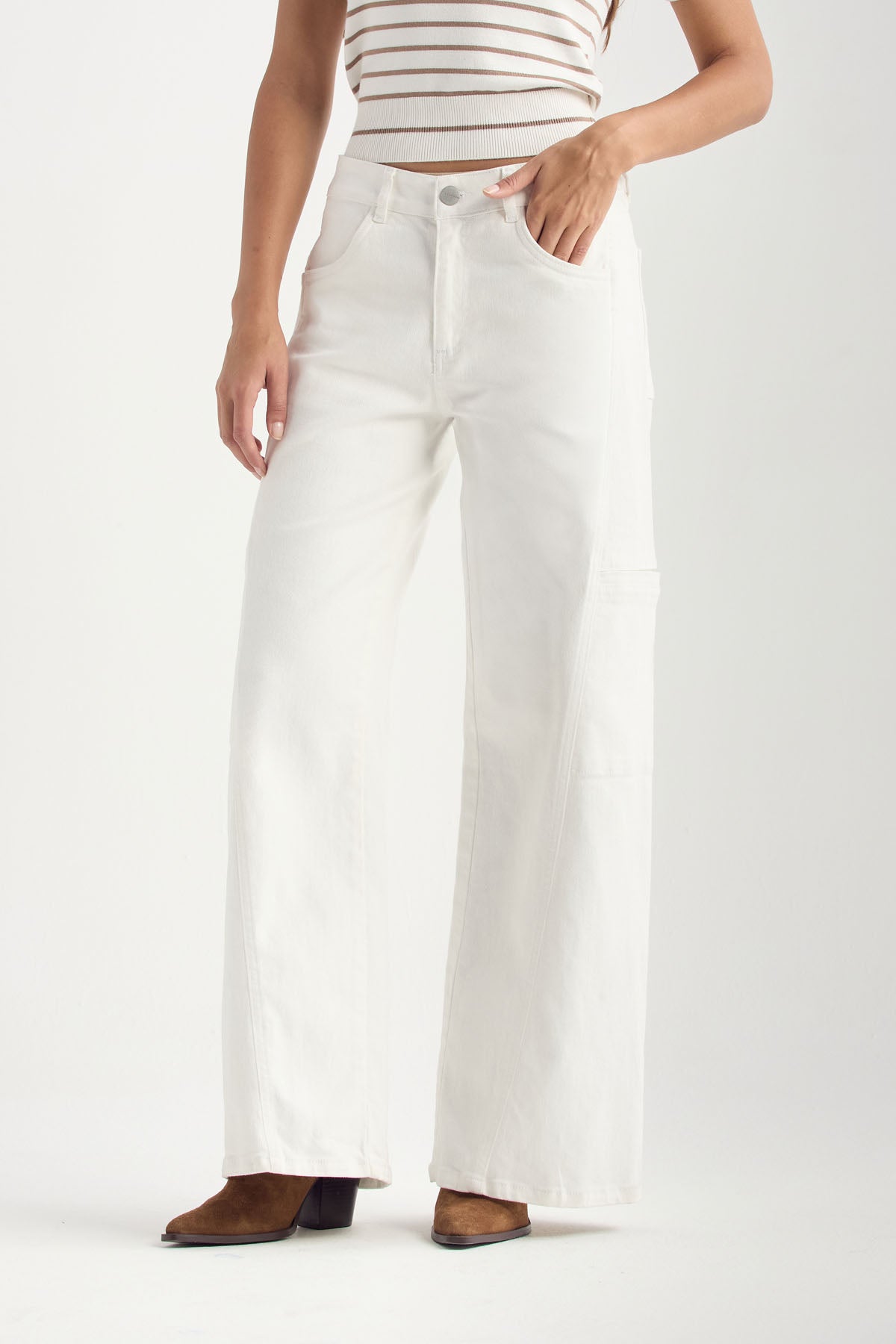 Pantalón retro blanco fondo entero para mujer
