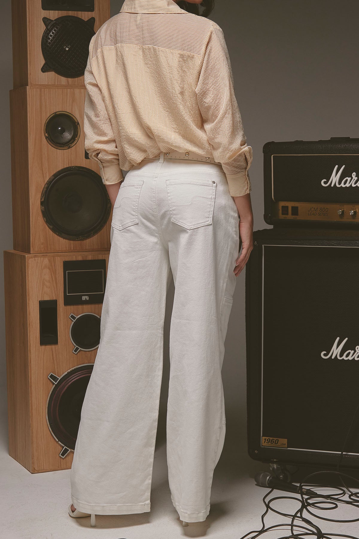 Pantalón retro blanco bota amplia para mujer