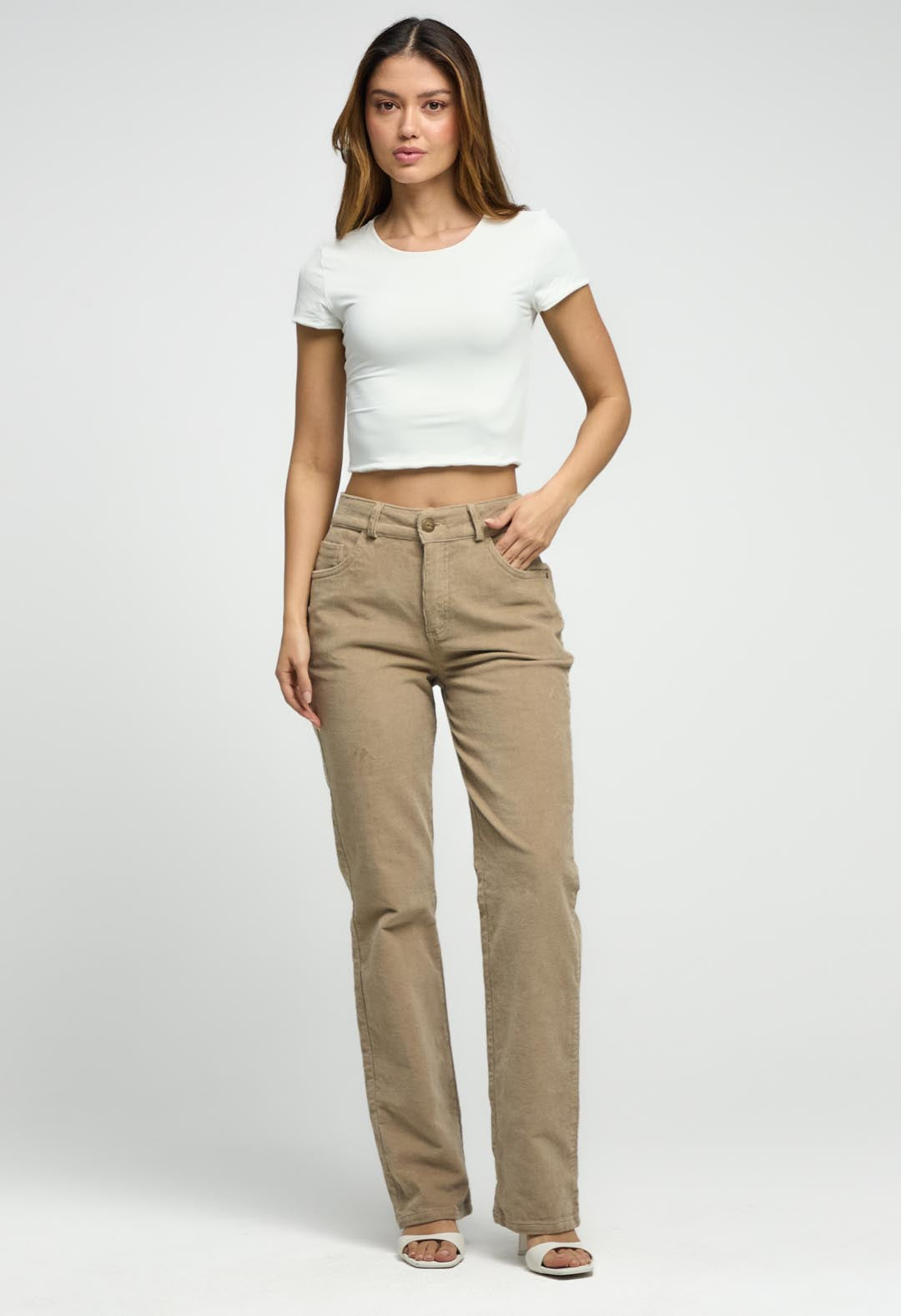Pantalón vaquero arena con textura para mujeres