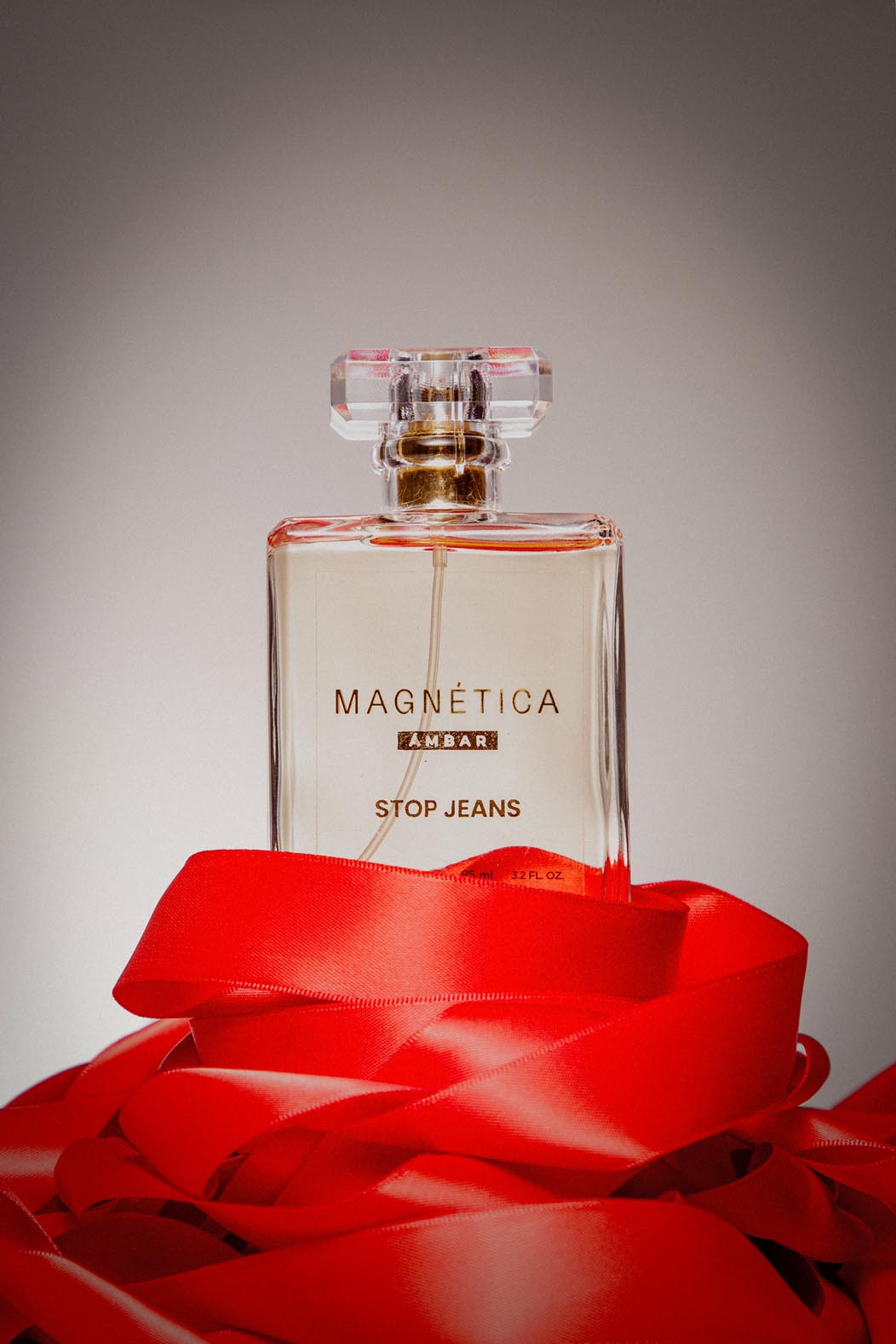 Perfume corporal magnética ámbar para mujeres