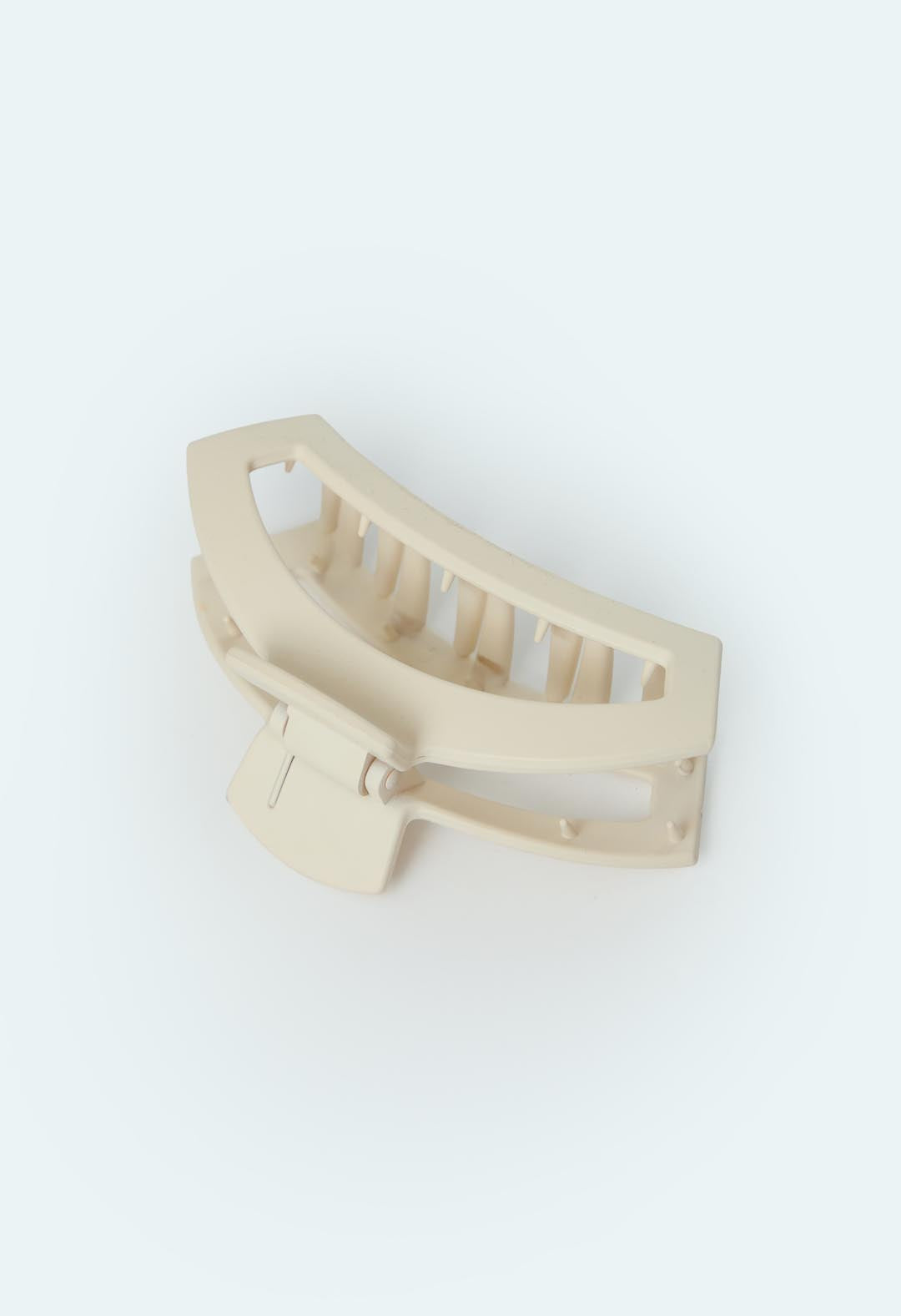 Pinza marfil para el cabello