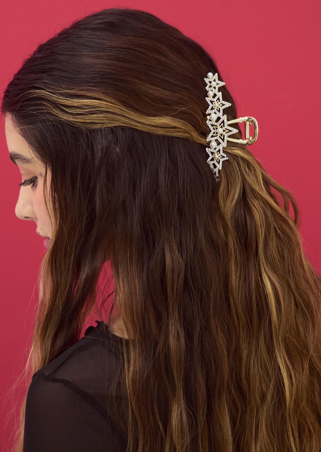 Pinza plateada metalica con estrellas y perlas para el cabello