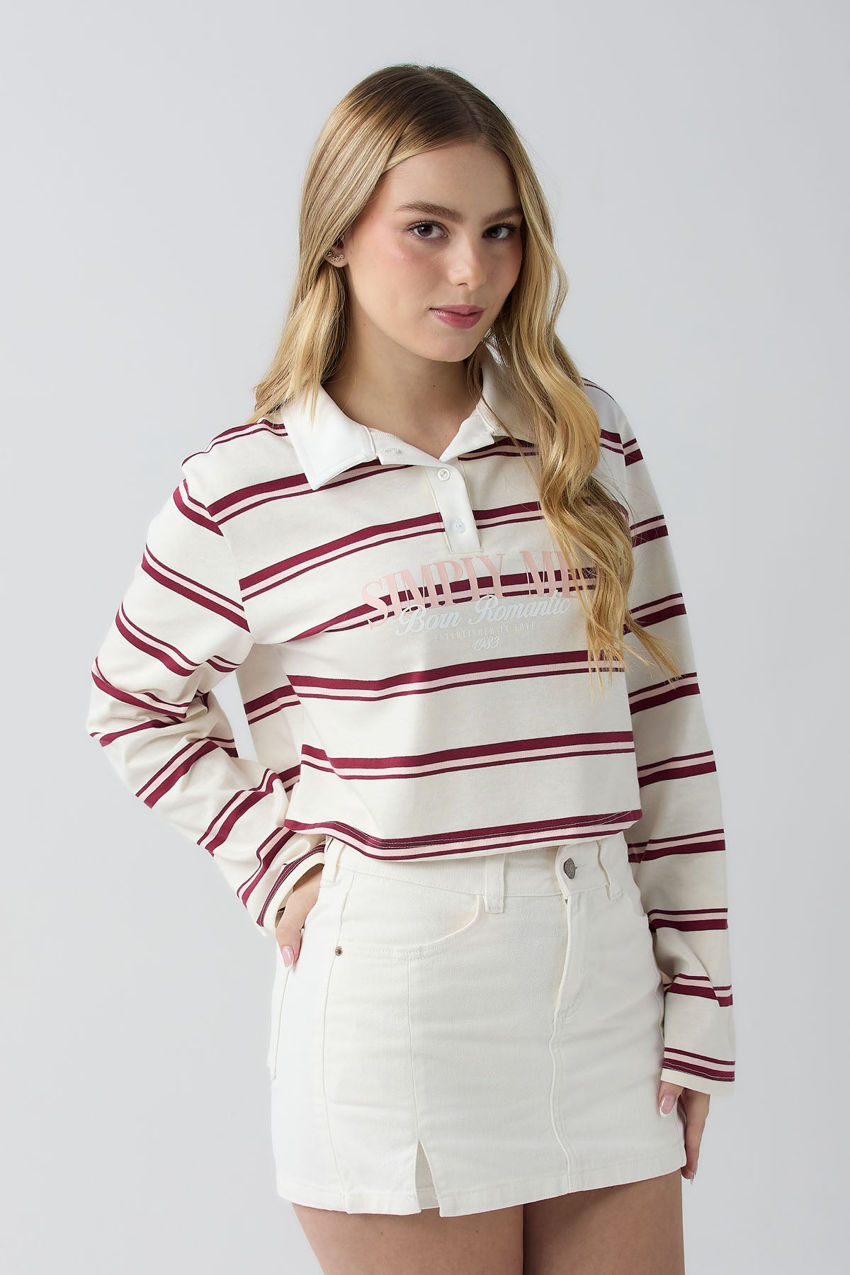 Polo marfil estampado de rayas para jóvenes