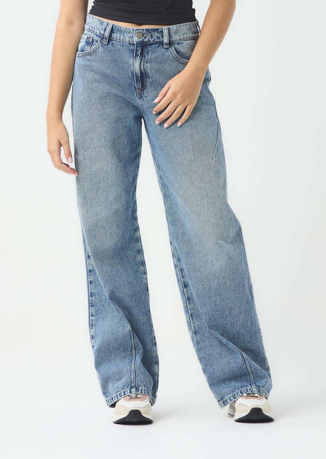 Jean retromom claro con pinzas decorativas para jóvenes