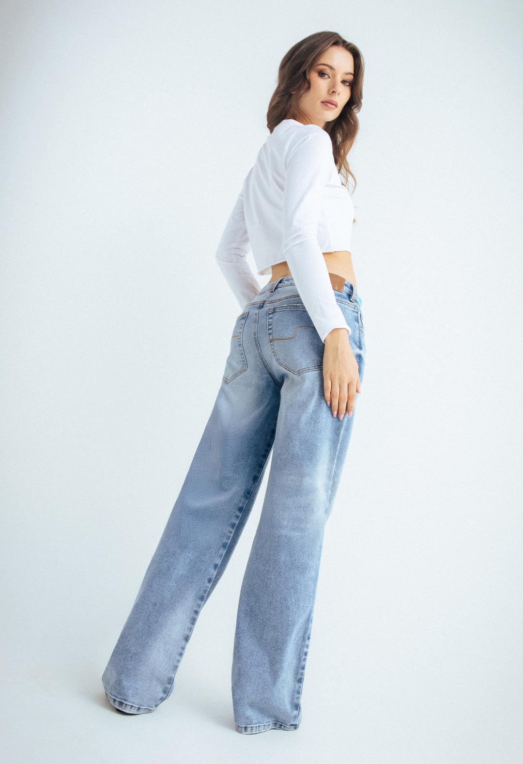 Jean retro descaderado tono claro para mujeres