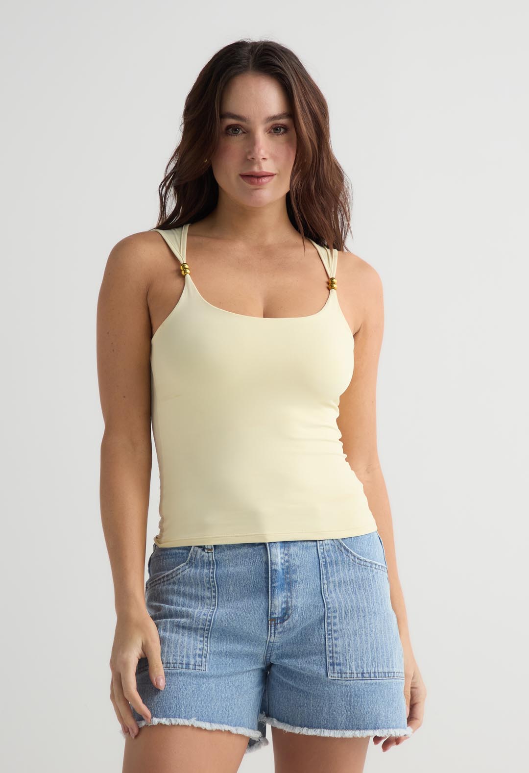 Short claro con laser para mujer